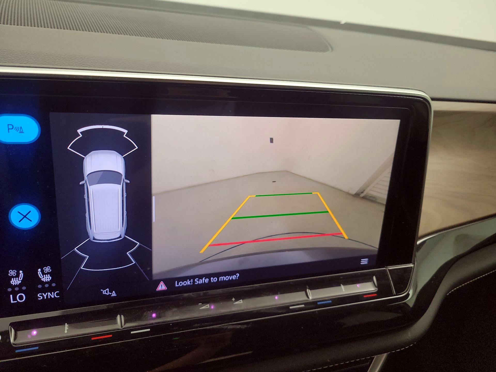 Thumbnail: 2024 Volkswagen Atlas - 14