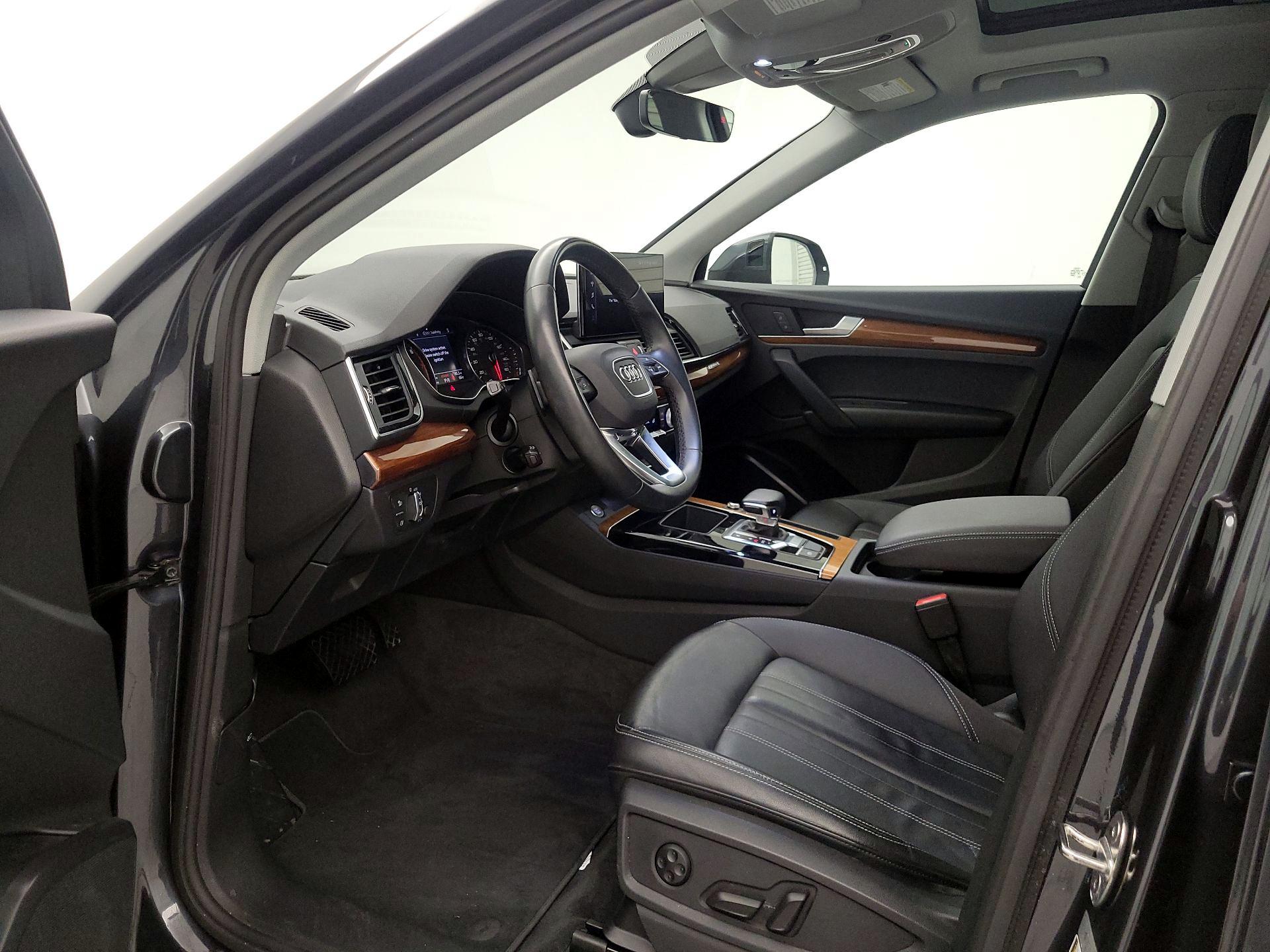 Thumbnail: 2023 Audi Q5 - 11