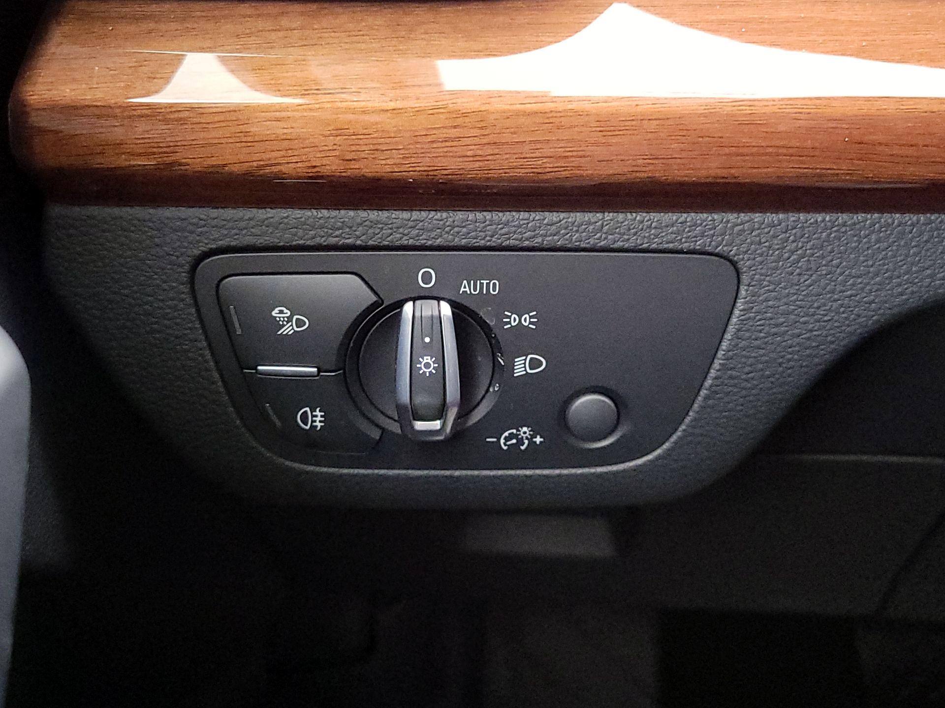 Thumbnail: 2023 Audi Q5 - 13