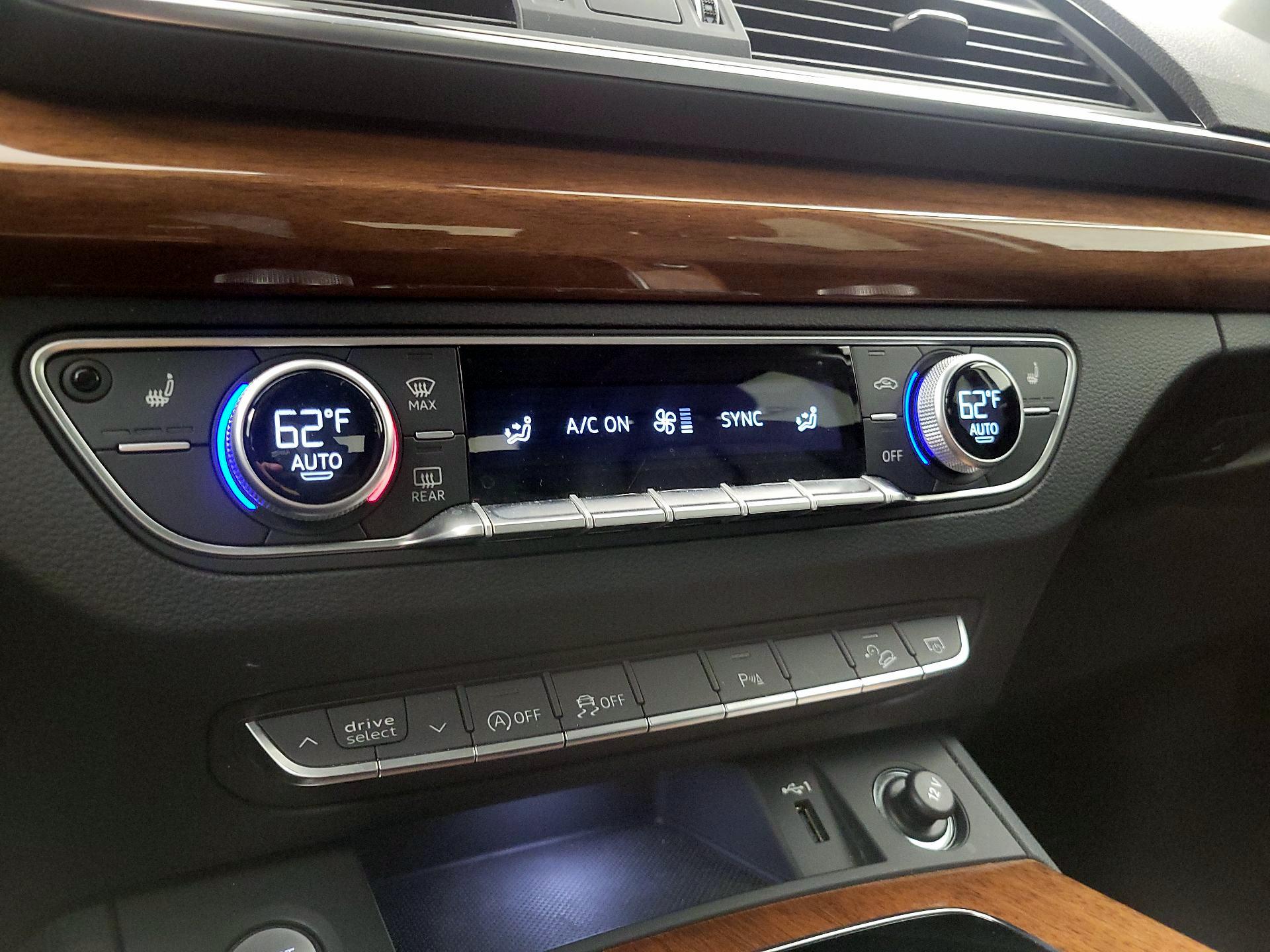 Thumbnail: 2023 Audi Q5 - 17