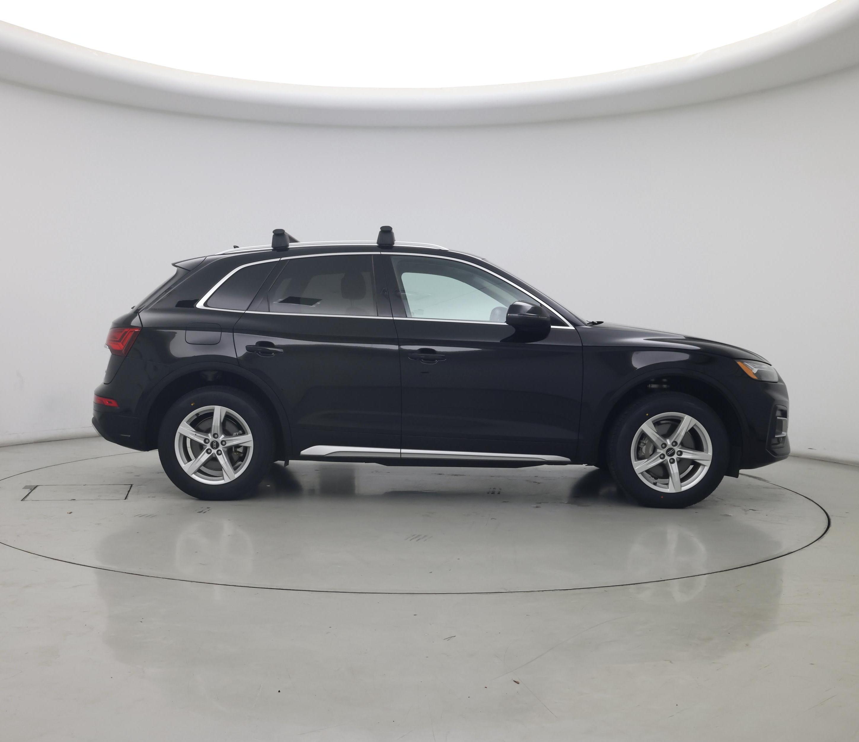 Thumbnail: 2023 Audi Q5 - 7