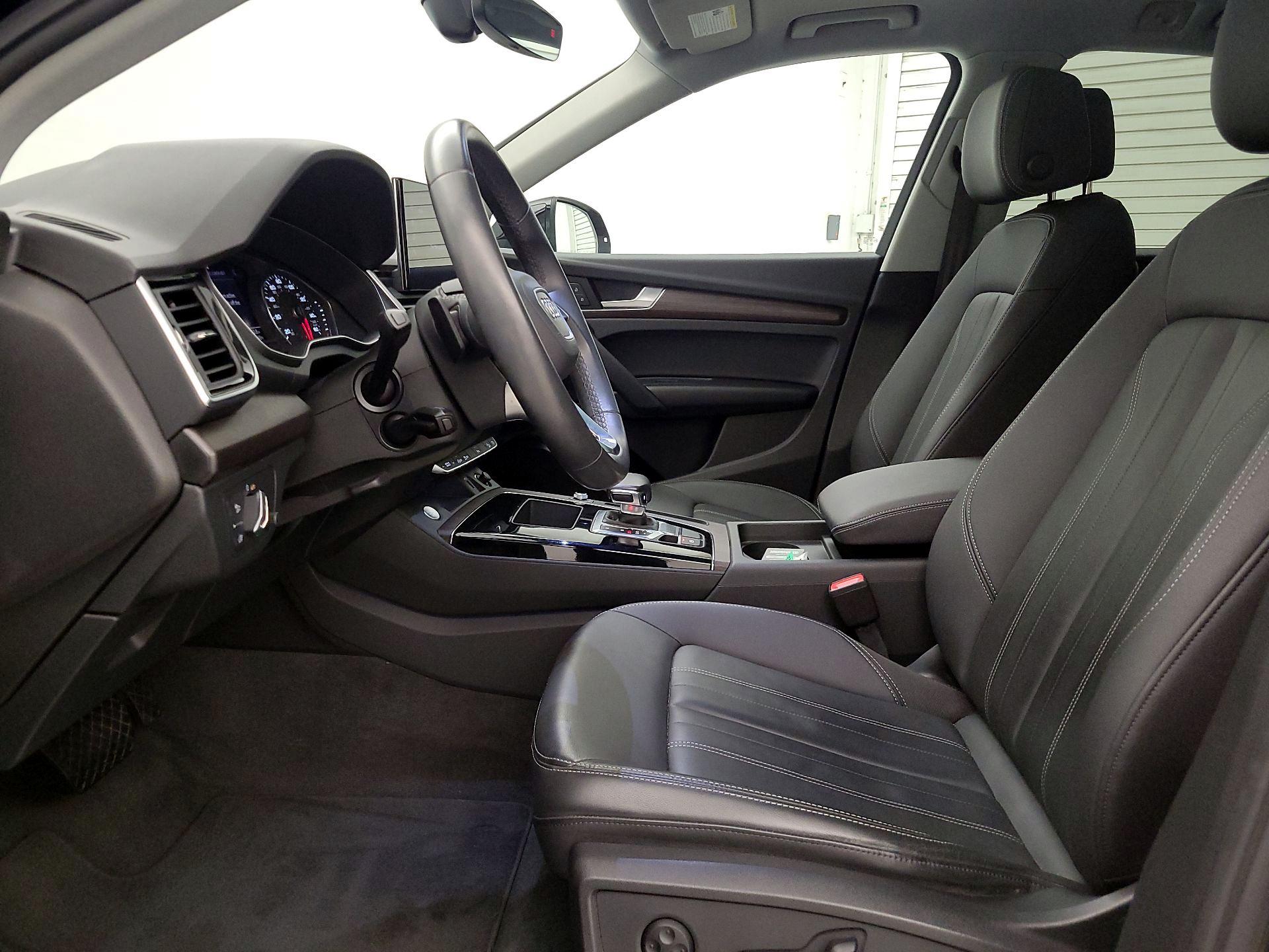 Thumbnail: 2023 Audi Q5 - 11