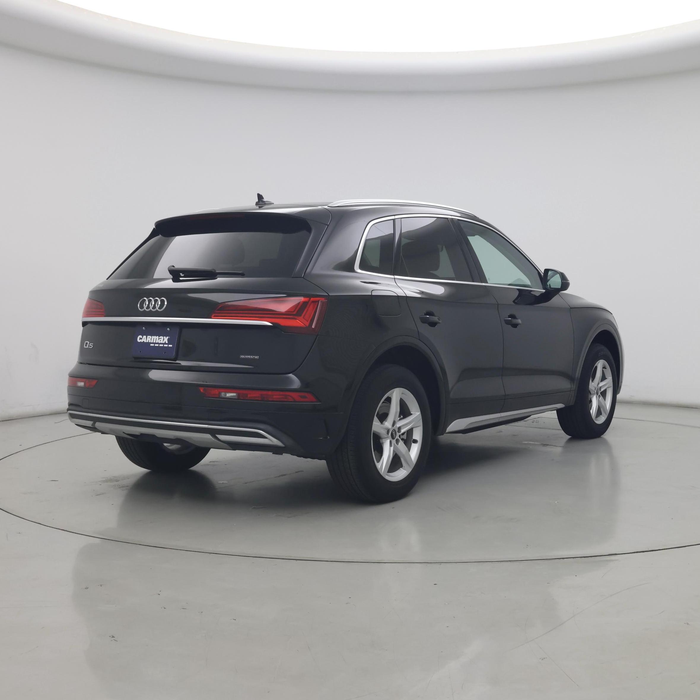 Thumbnail: 2023 Audi Q5 - 8