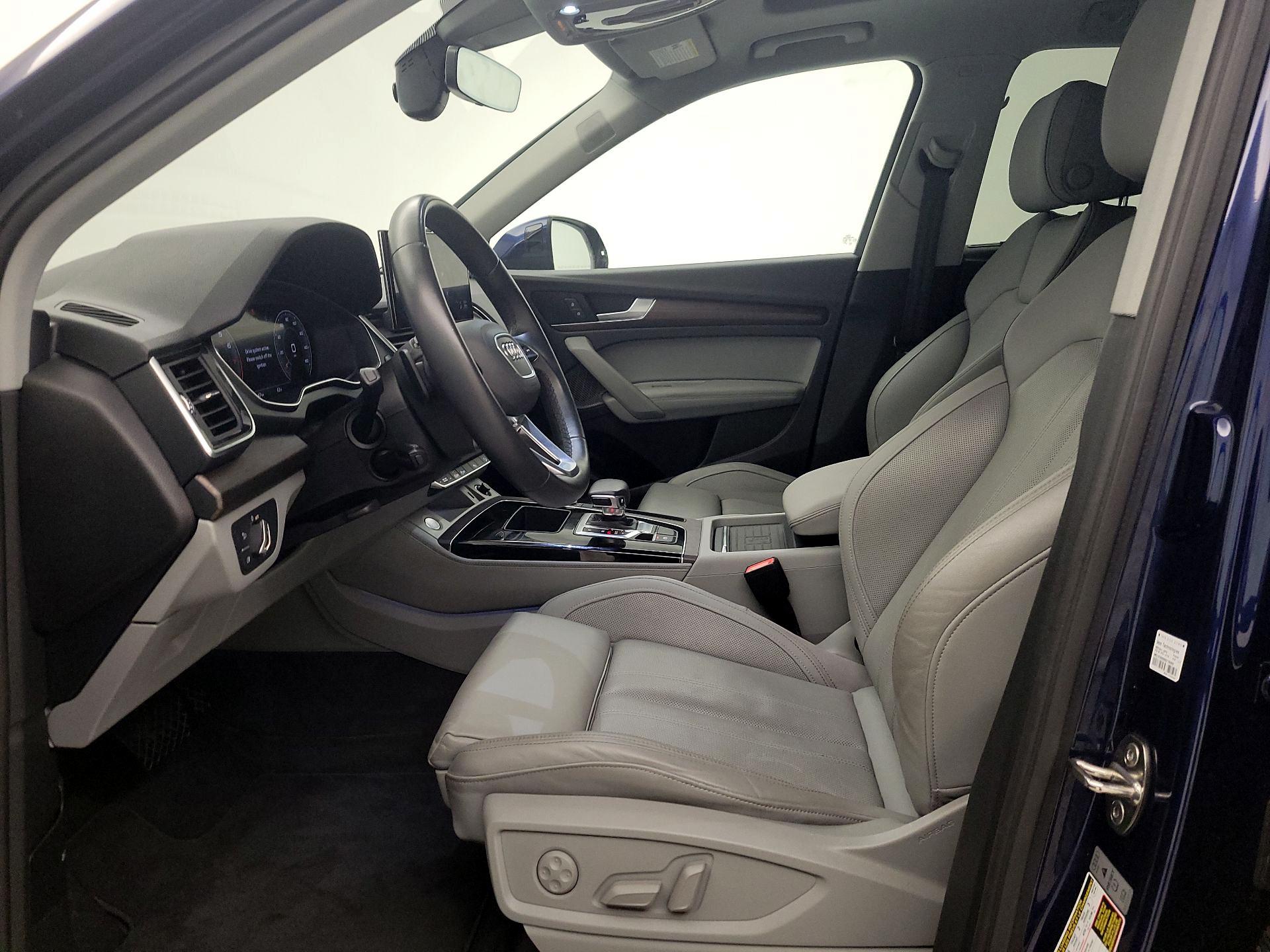 Thumbnail: 2021 Audi Q5 - 11