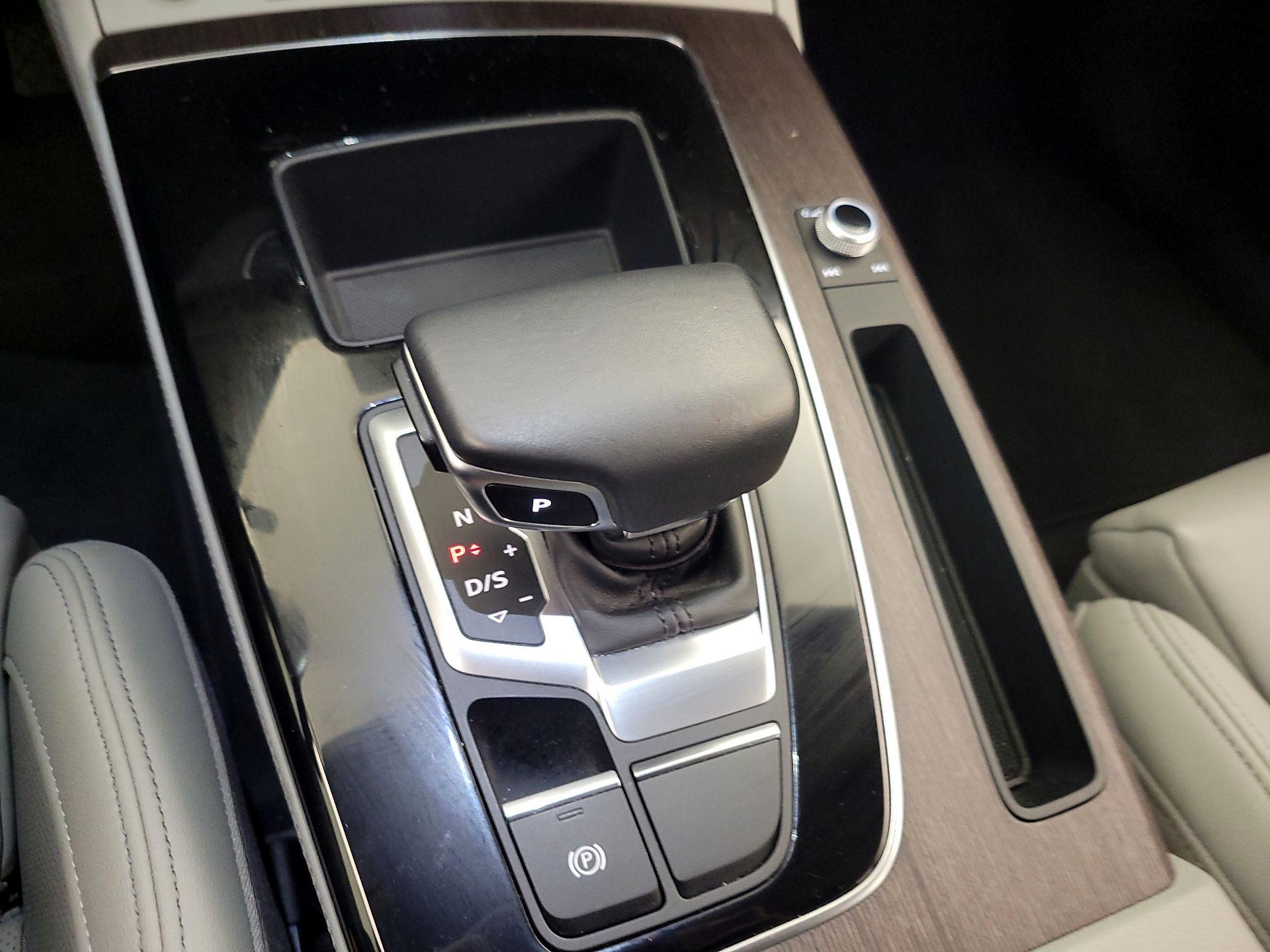 Thumbnail: 2021 Audi Q5 - 18