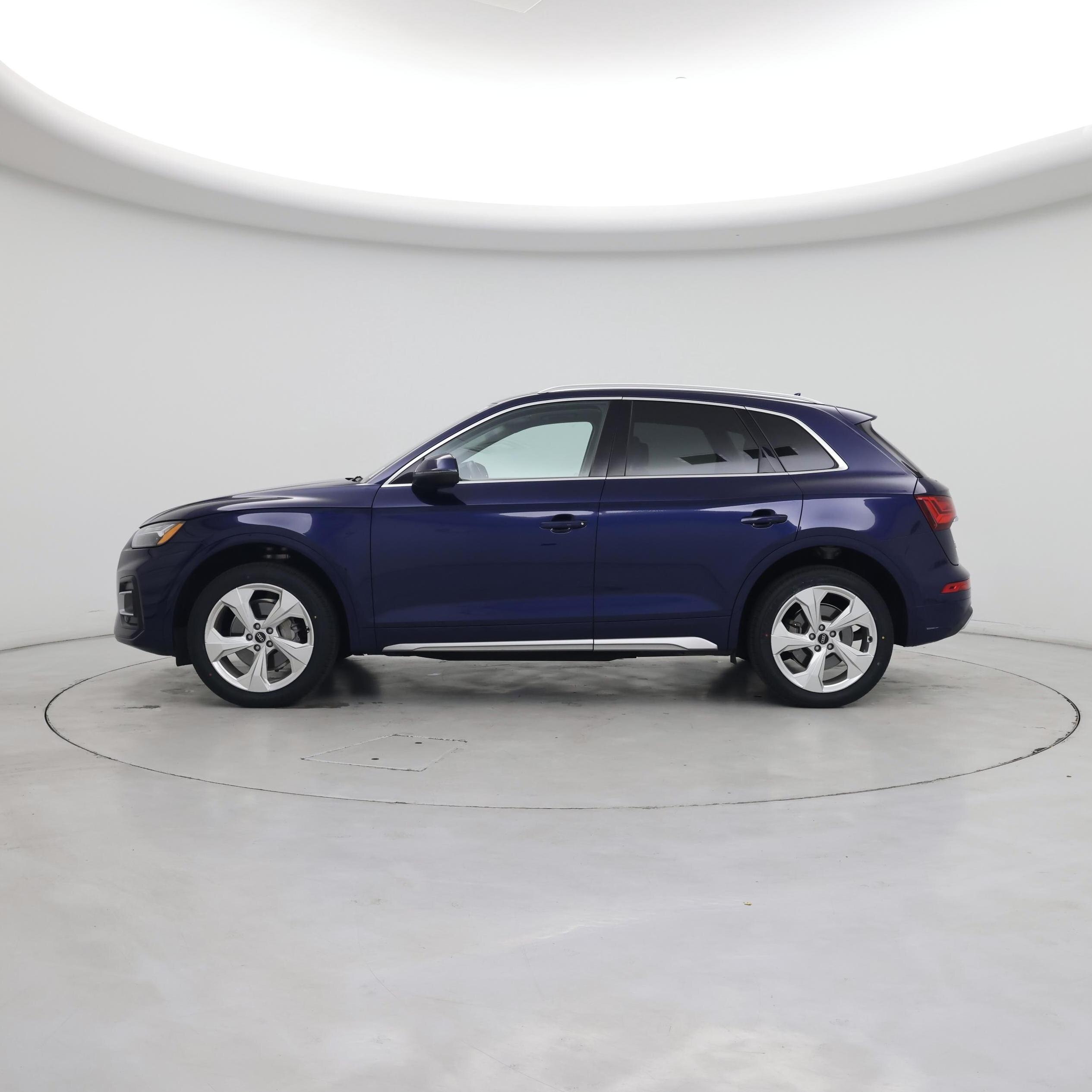 Thumbnail: 2021 Audi Q5 - 3
