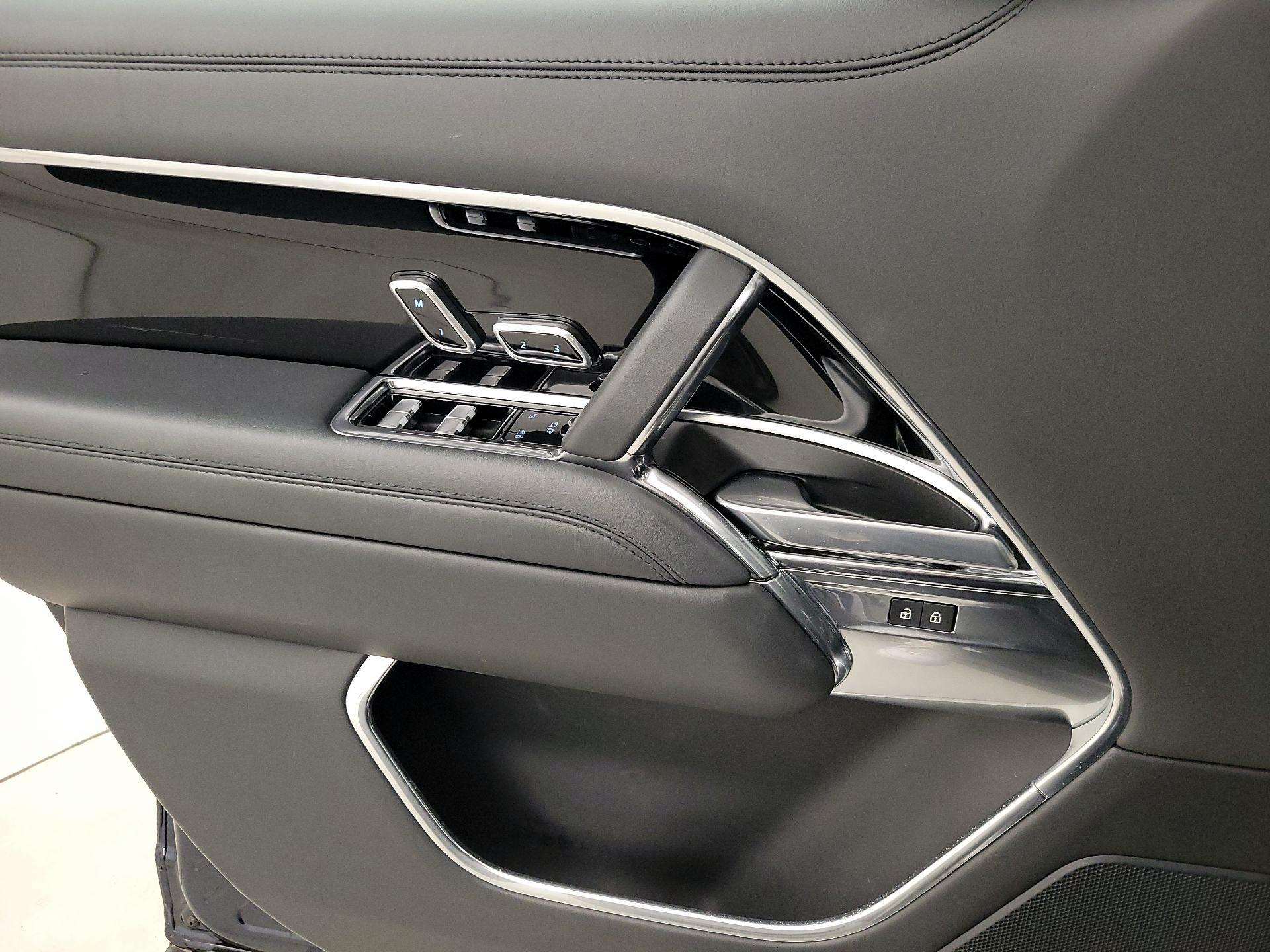 Thumbnail: 2023 Land Rover Range Rover - 12