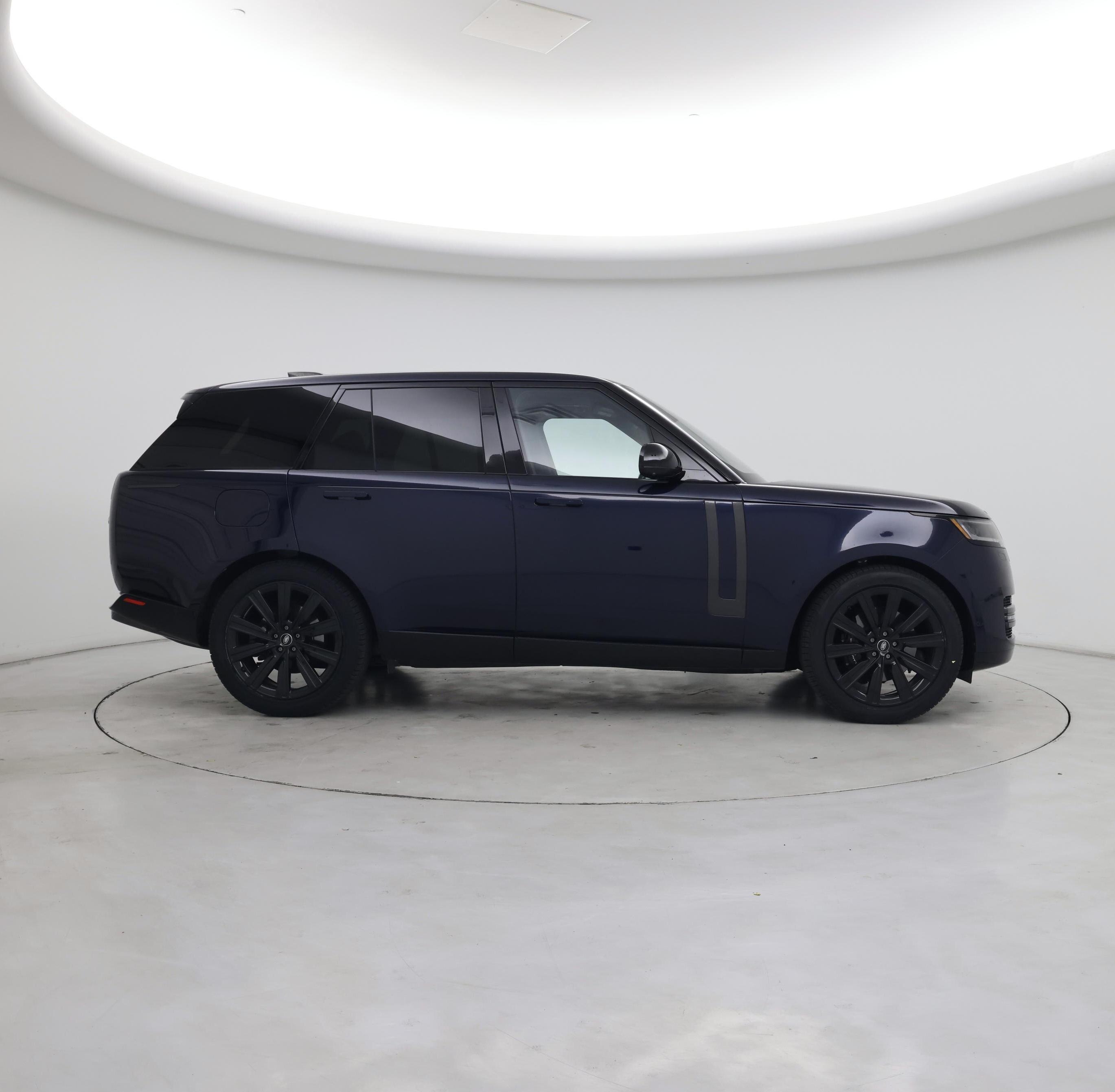 Thumbnail: 2023 Land Rover Range Rover - 7