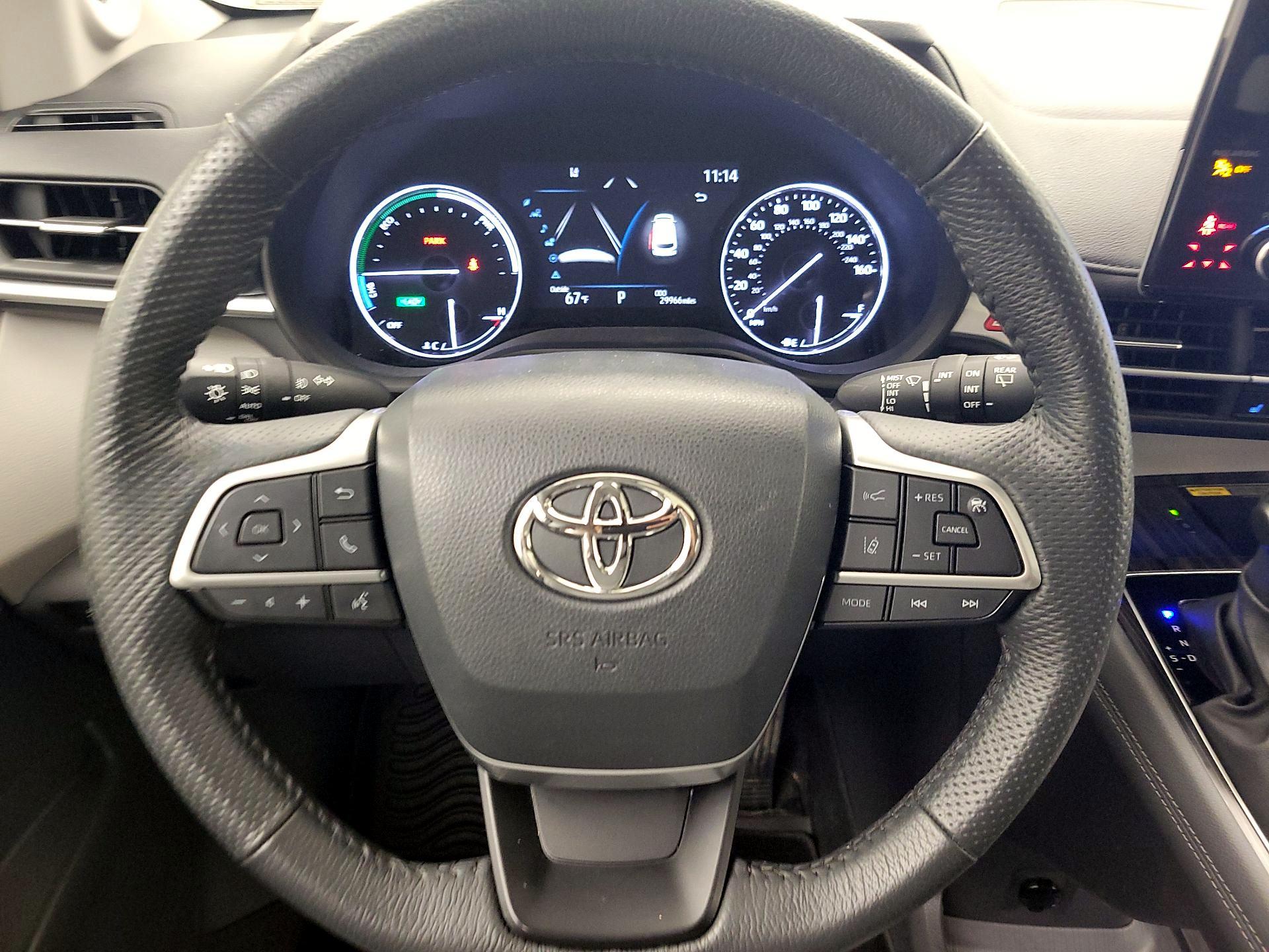 Thumbnail: 2024 Toyota Sienna - 10