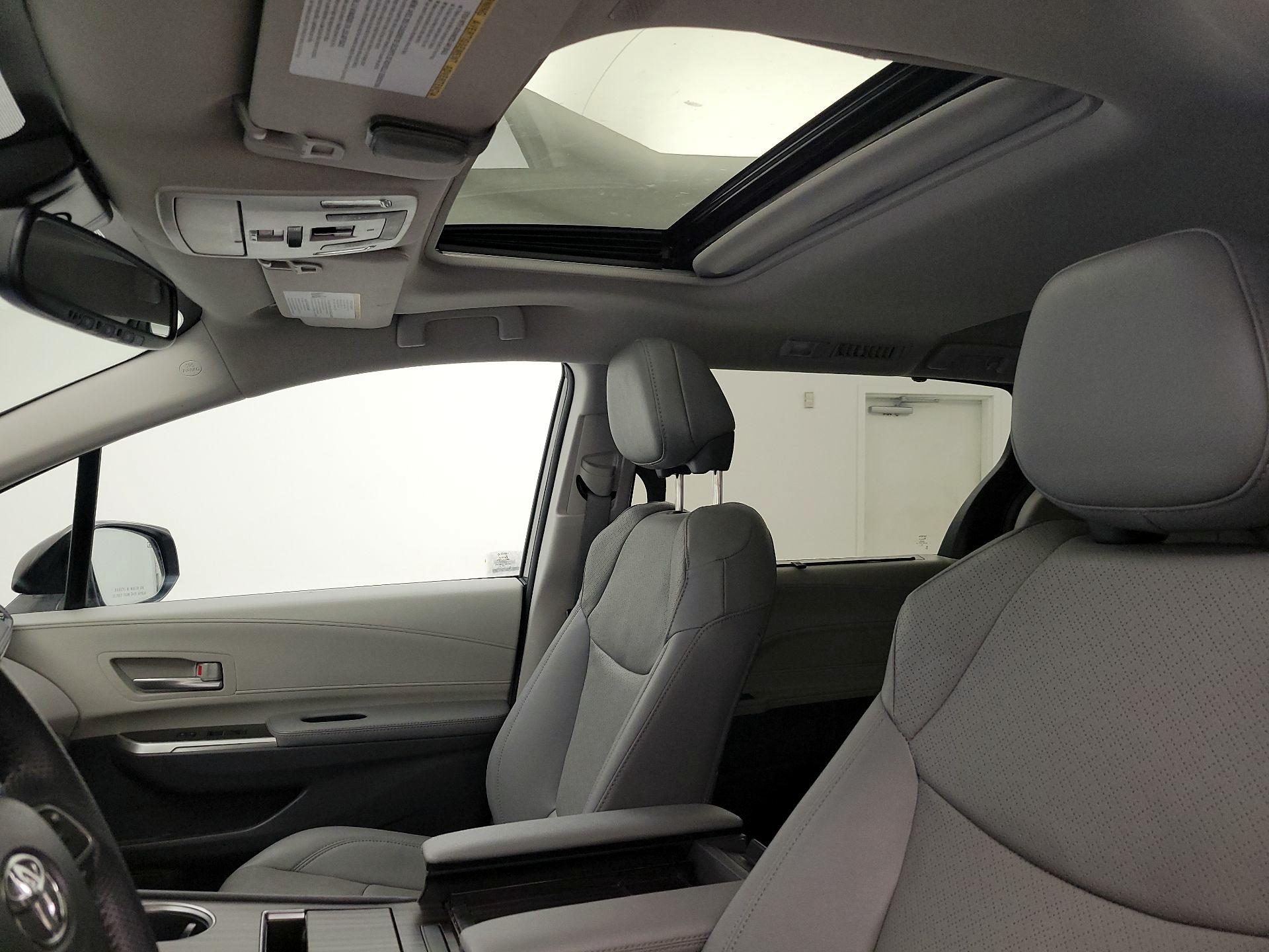 Thumbnail: 2024 Toyota Sienna - 20