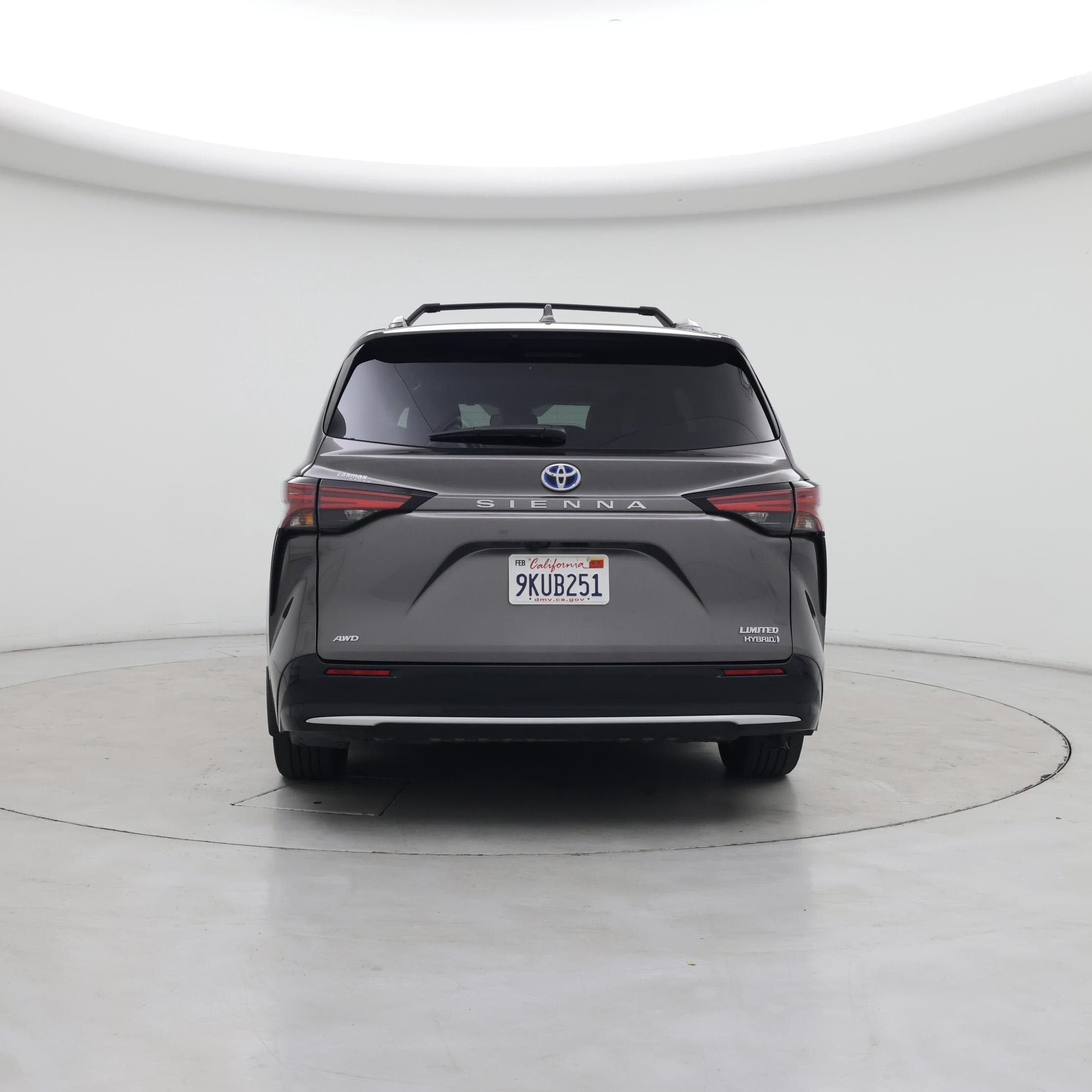 Thumbnail: 2024 Toyota Sienna - 6