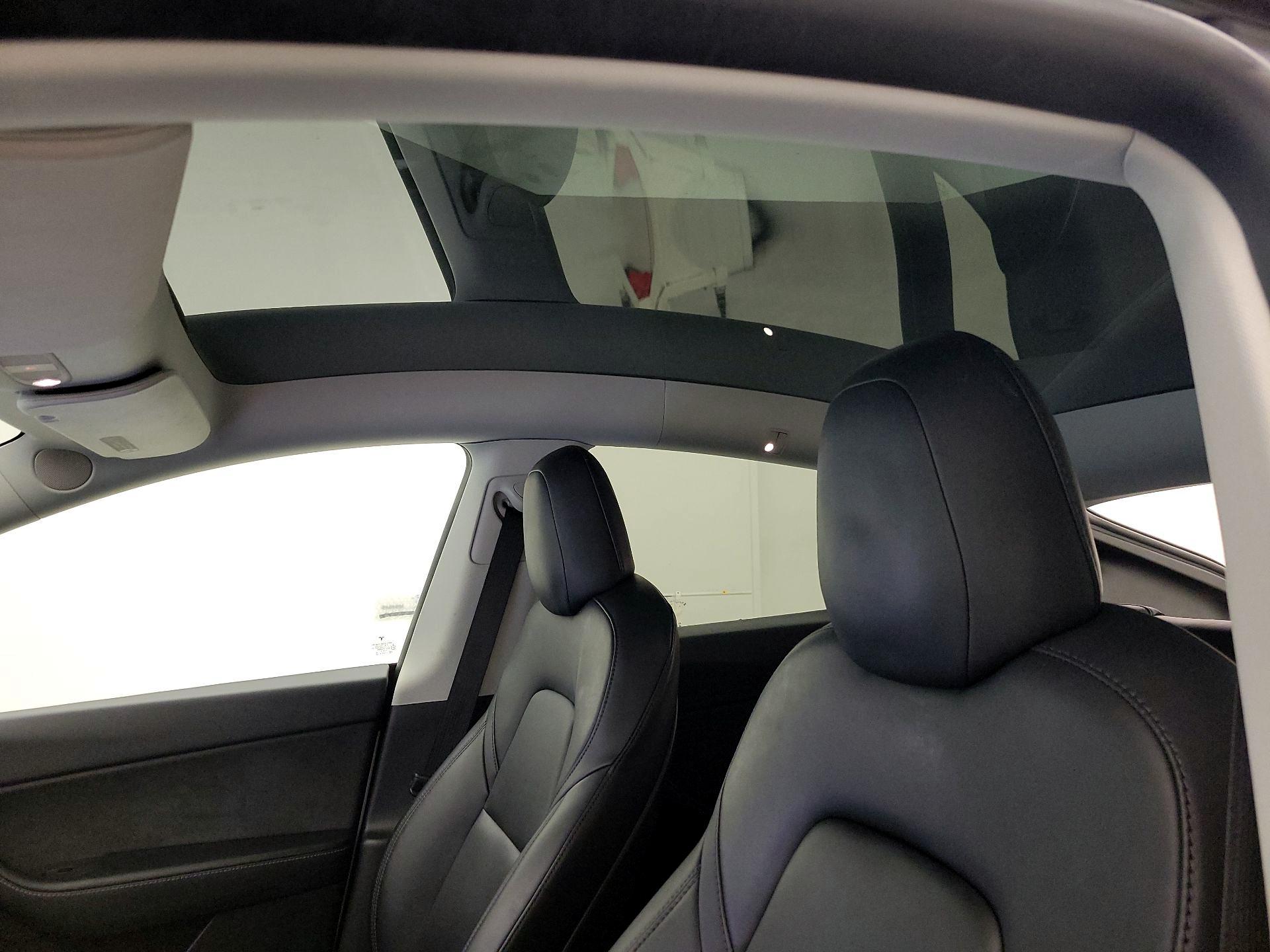 Thumbnail: 2021 Tesla Model Y - 19