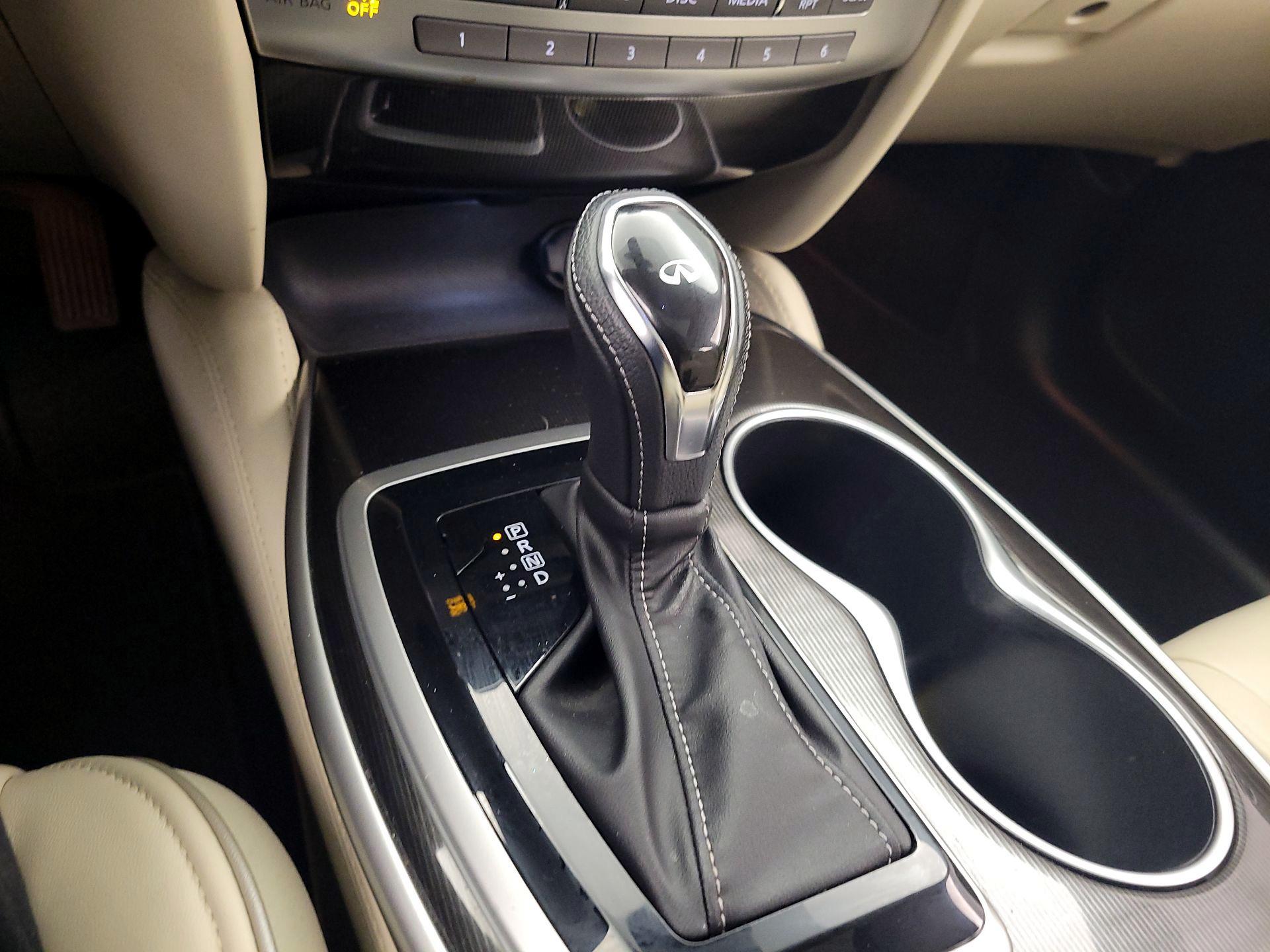 Thumbnail: 2018 INFINITI QX60 - 18