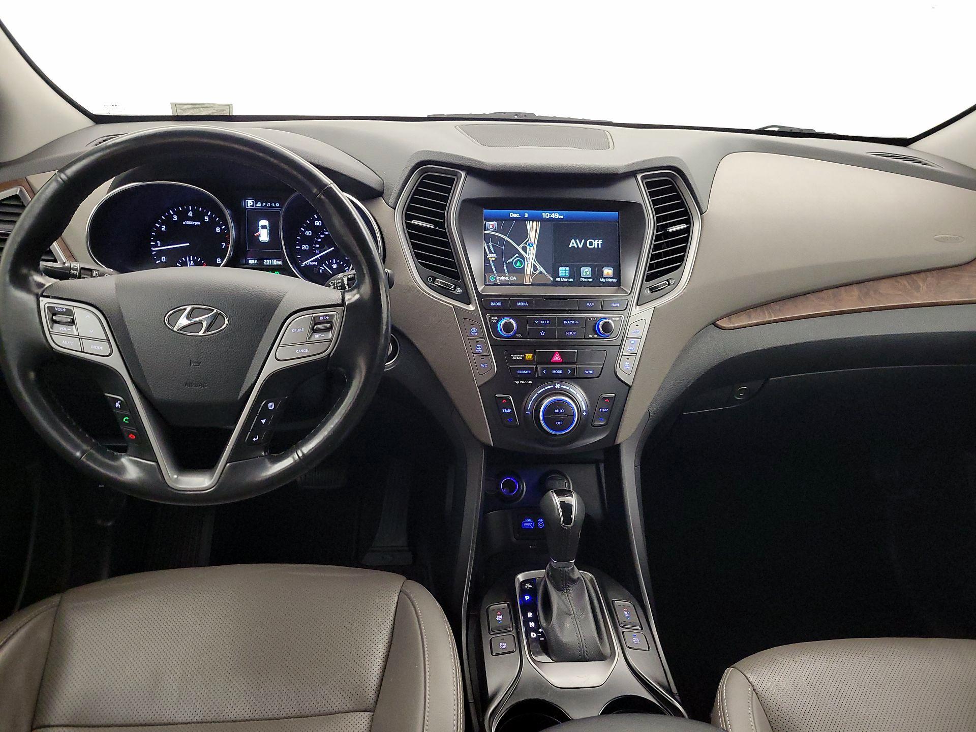 Thumbnail: 2019 Hyundai Santa Fe - 9