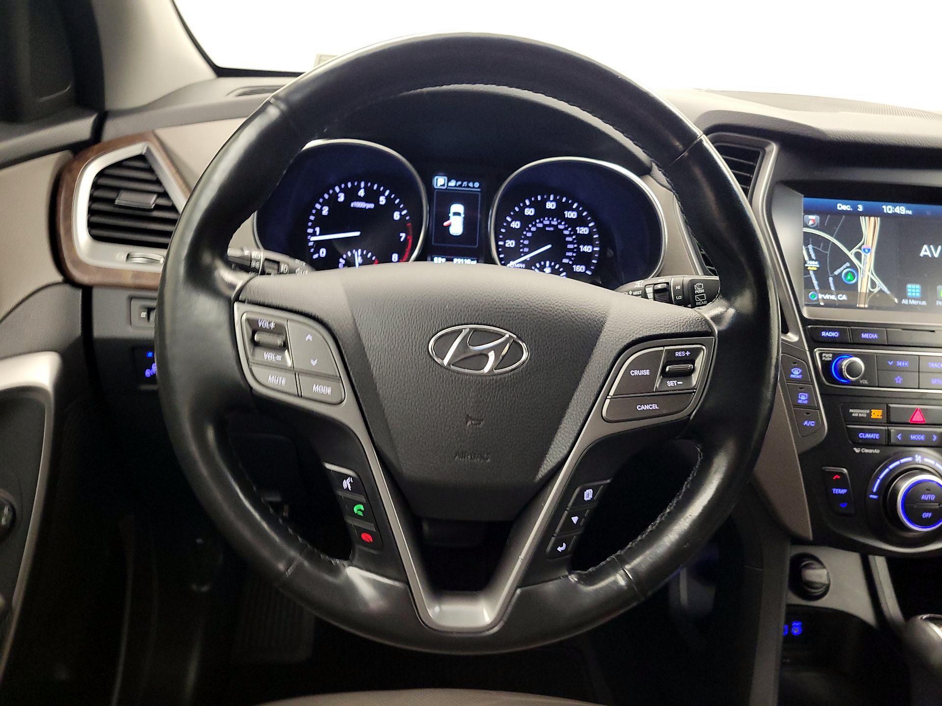 Thumbnail: 2019 Hyundai Santa Fe - 10