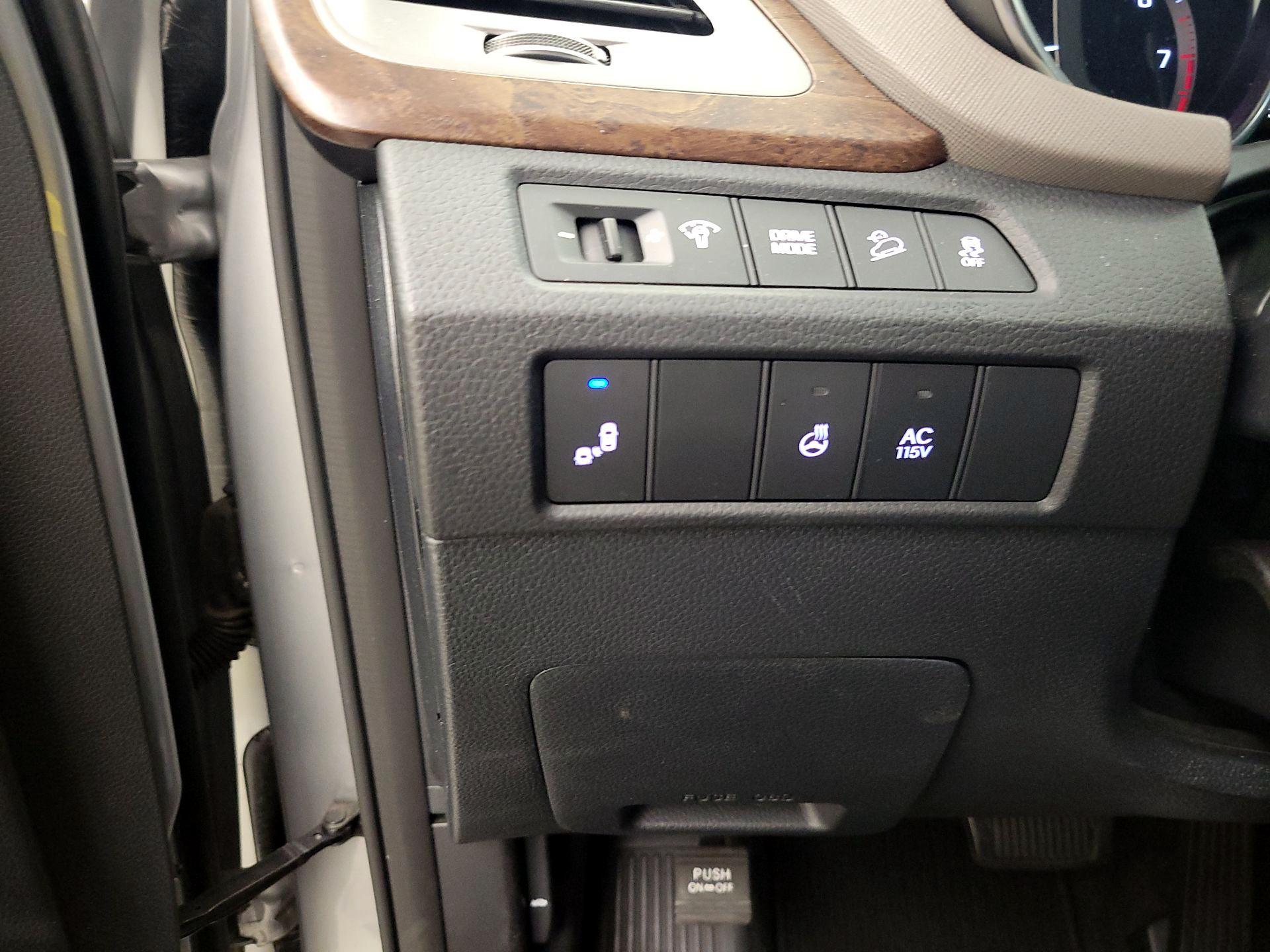 Thumbnail: 2019 Hyundai Santa Fe - 13