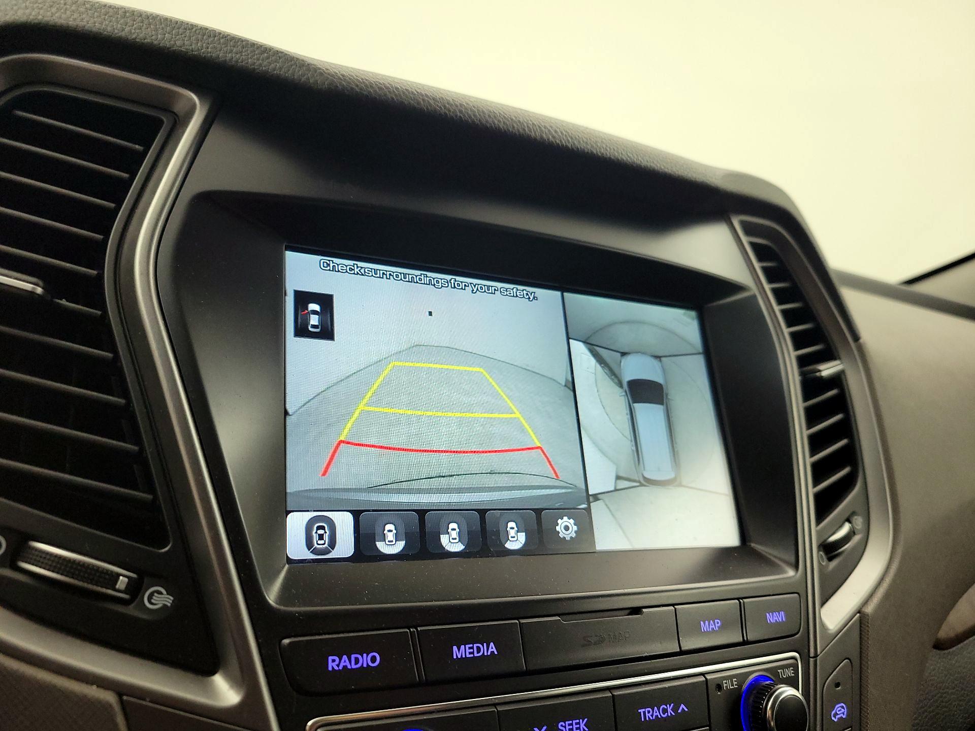 Thumbnail: 2019 Hyundai Santa Fe - 15