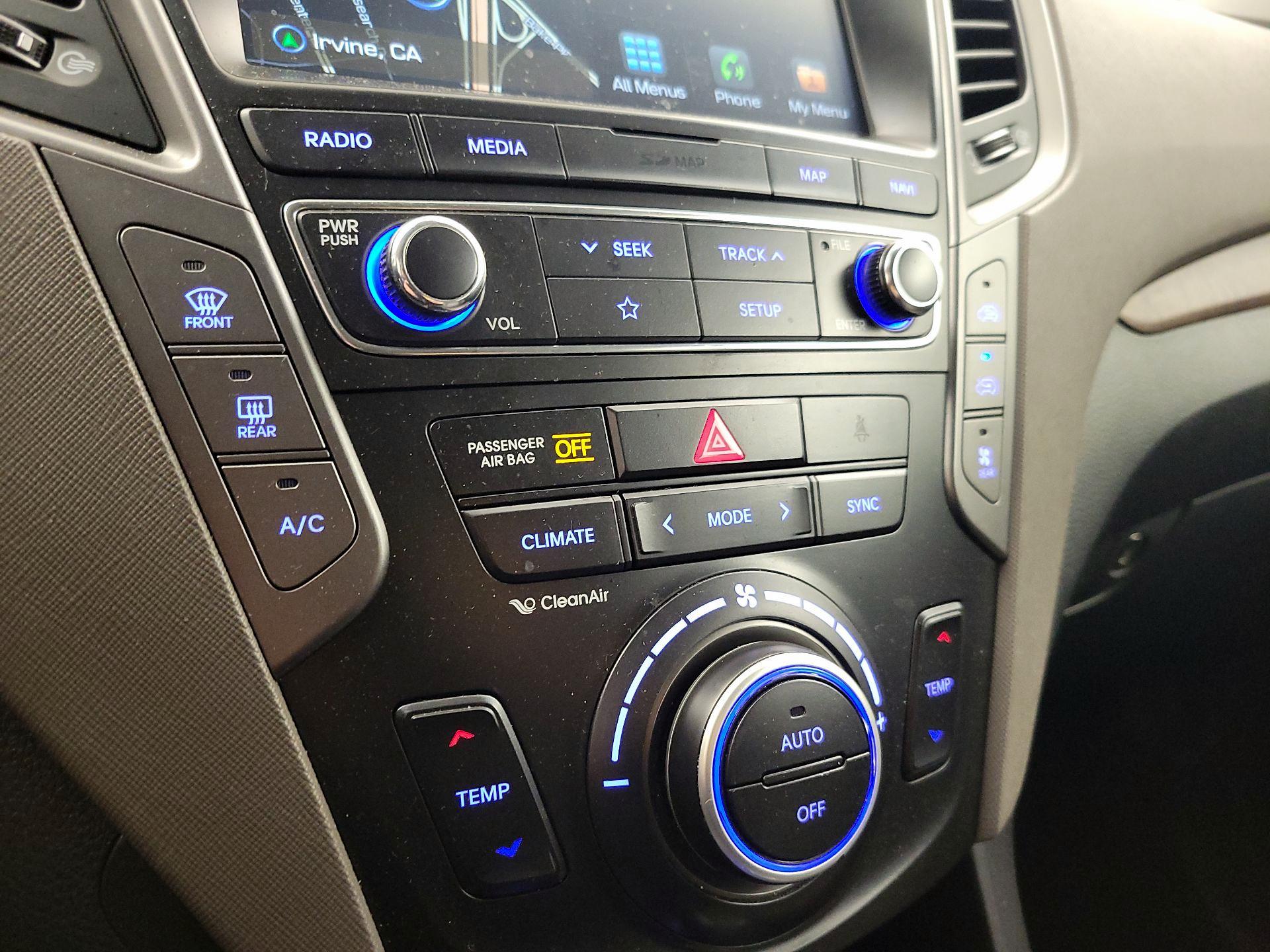 Thumbnail: 2019 Hyundai Santa Fe - 17