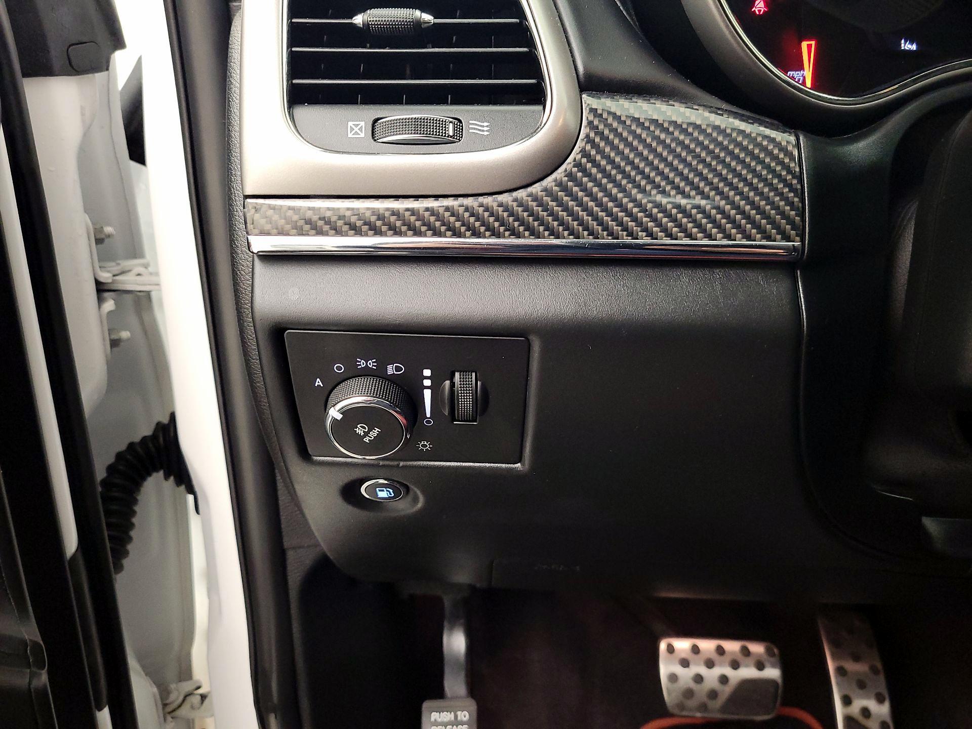 Thumbnail: 2017 Jeep Grand Cherokee - 13