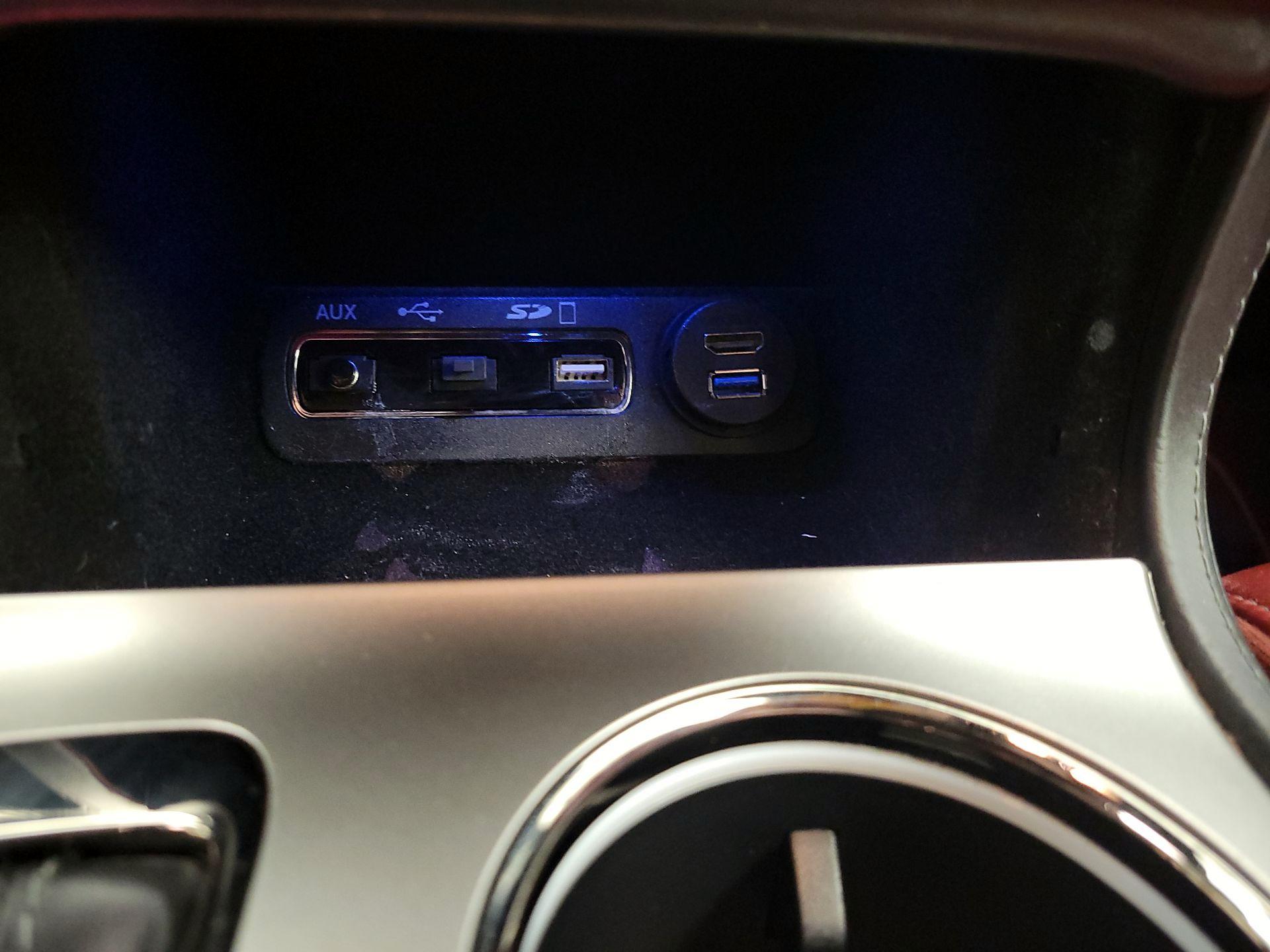 Thumbnail: 2017 Jeep Grand Cherokee - 17