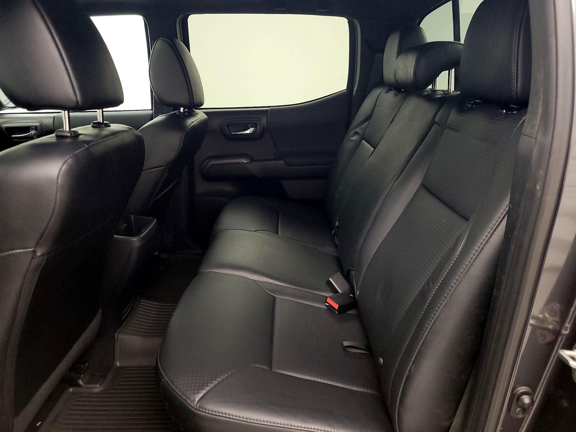 Thumbnail: 2019 Toyota Tacoma - 20