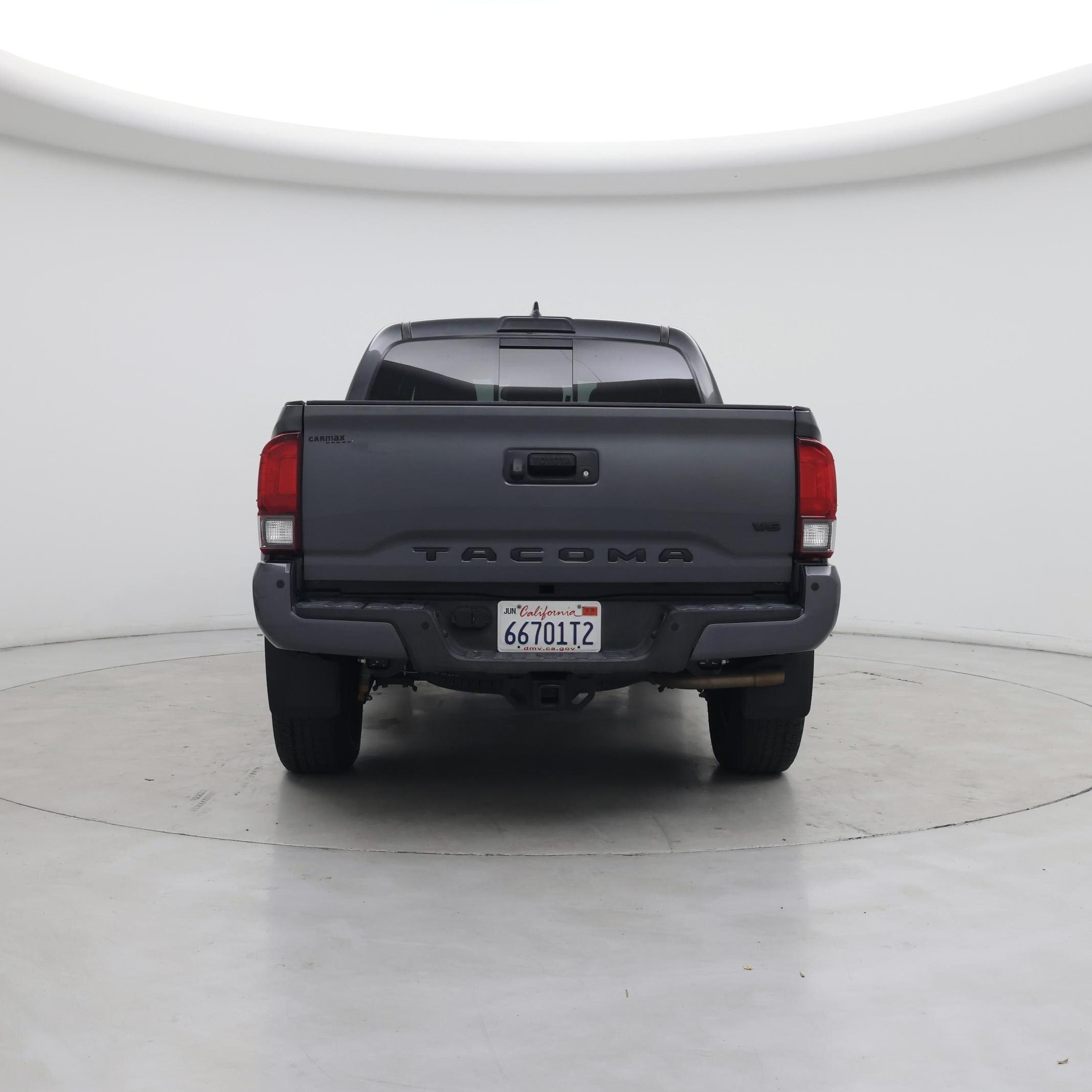 Thumbnail: 2019 Toyota Tacoma - 6