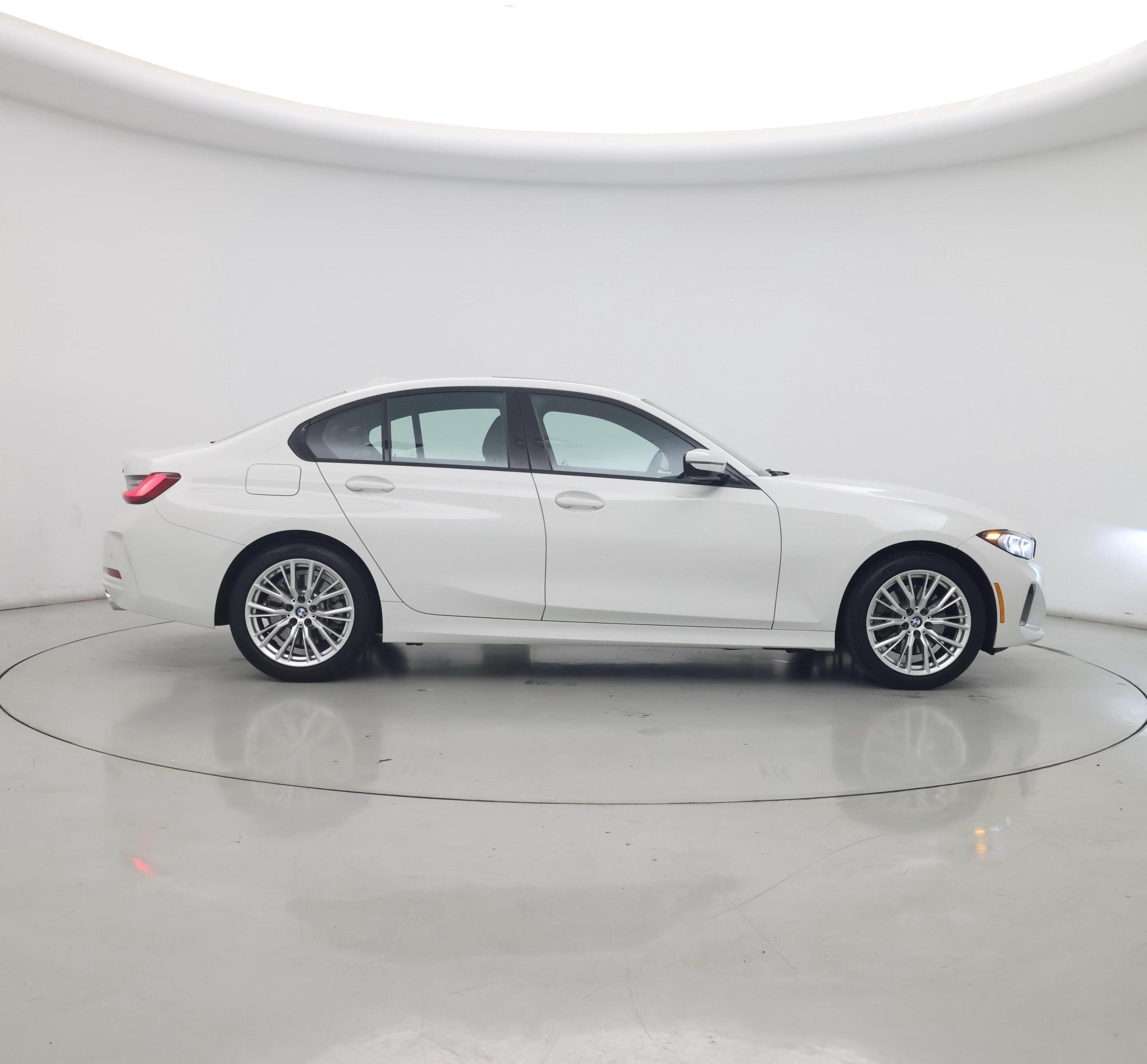 Thumbnail: 2023 BMW 3 Series - 7