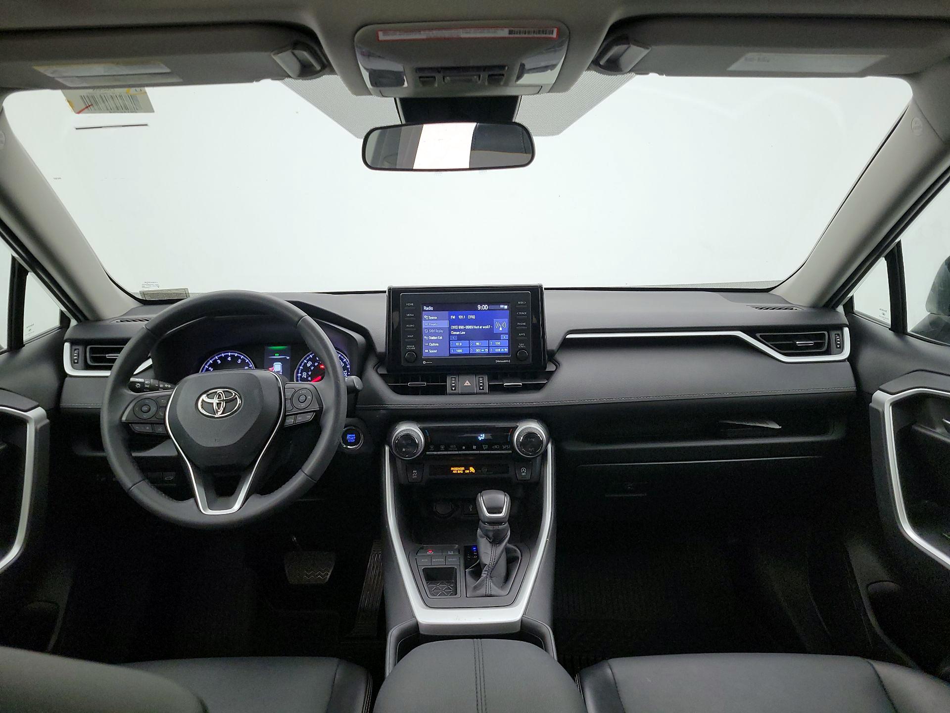 Thumbnail: 2022 Toyota RAV4 - 9