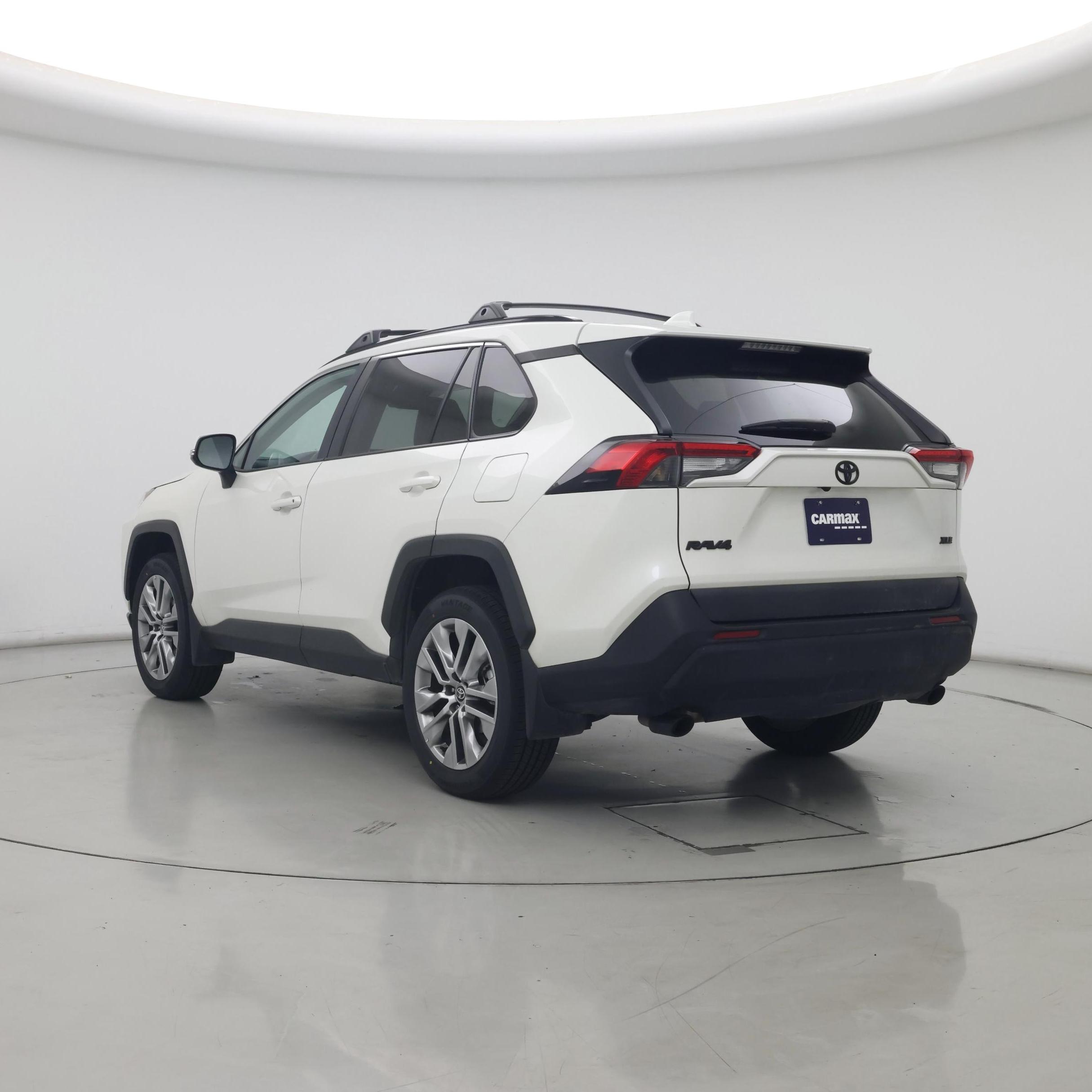 Thumbnail: 2022 Toyota RAV4 - 2