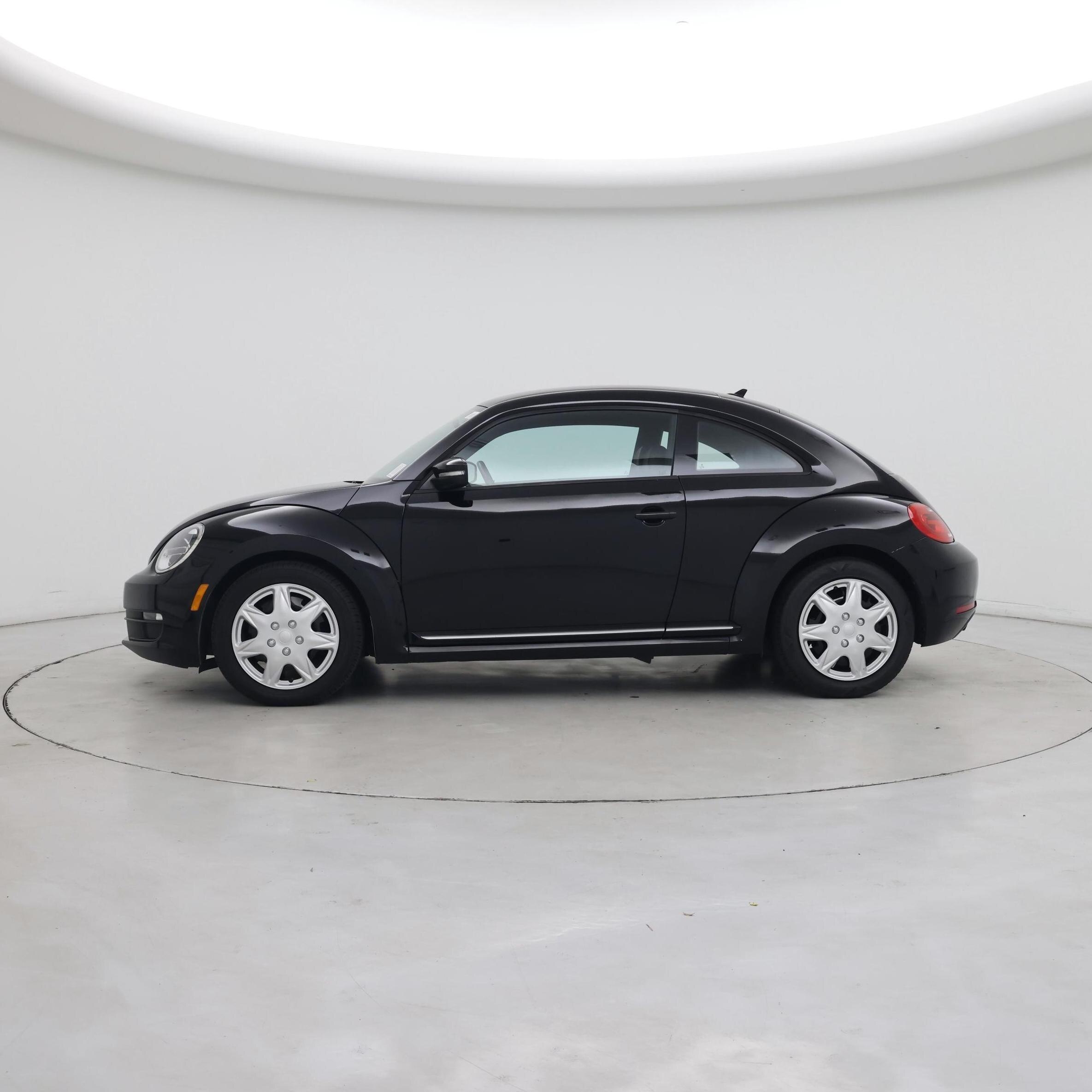 Thumbnail: 2014 Volkswagen Beetle - 3