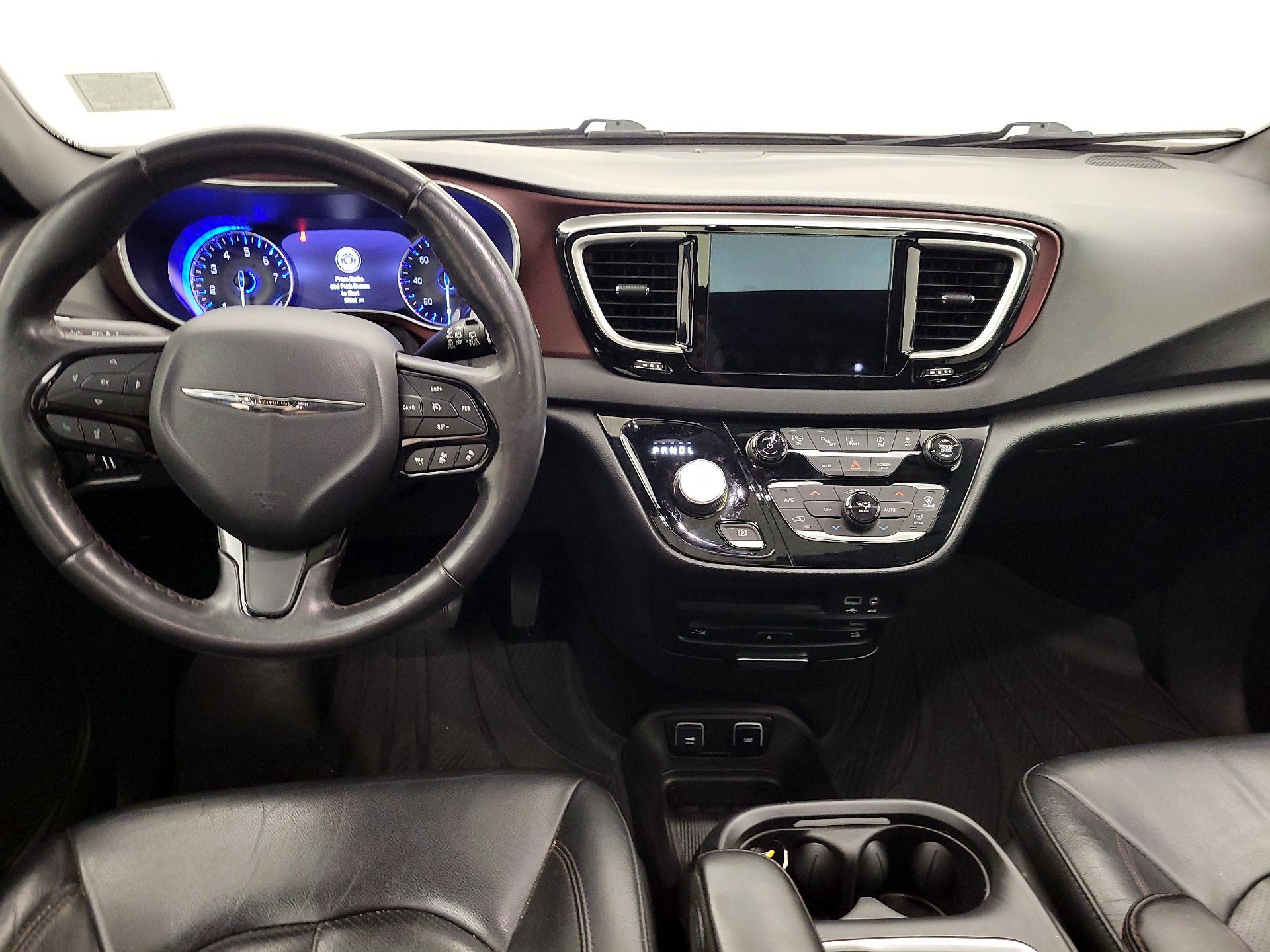 Thumbnail: 2020 Chrysler Pacifica - 9