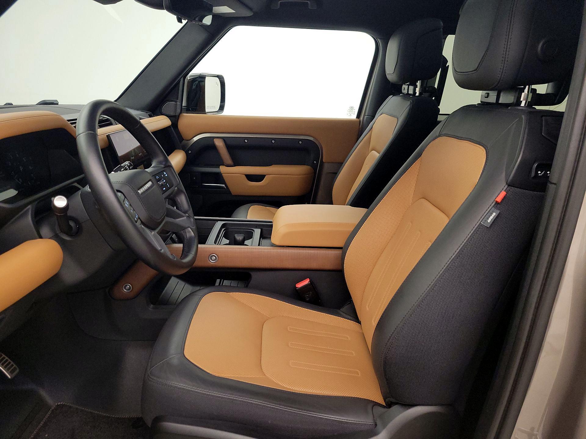 Thumbnail: 2023 Land Rover Defender - 11