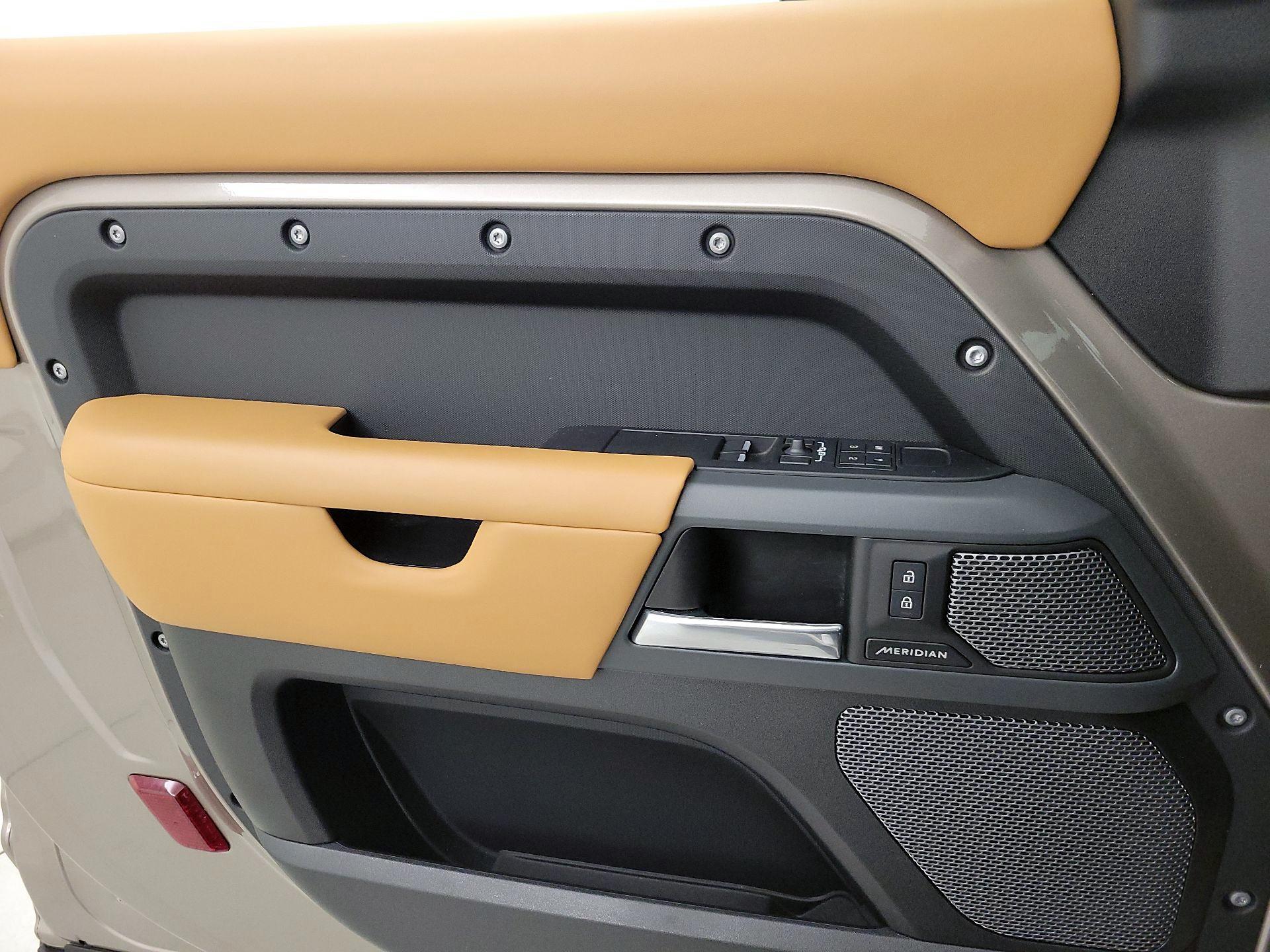 Thumbnail: 2023 Land Rover Defender - 12