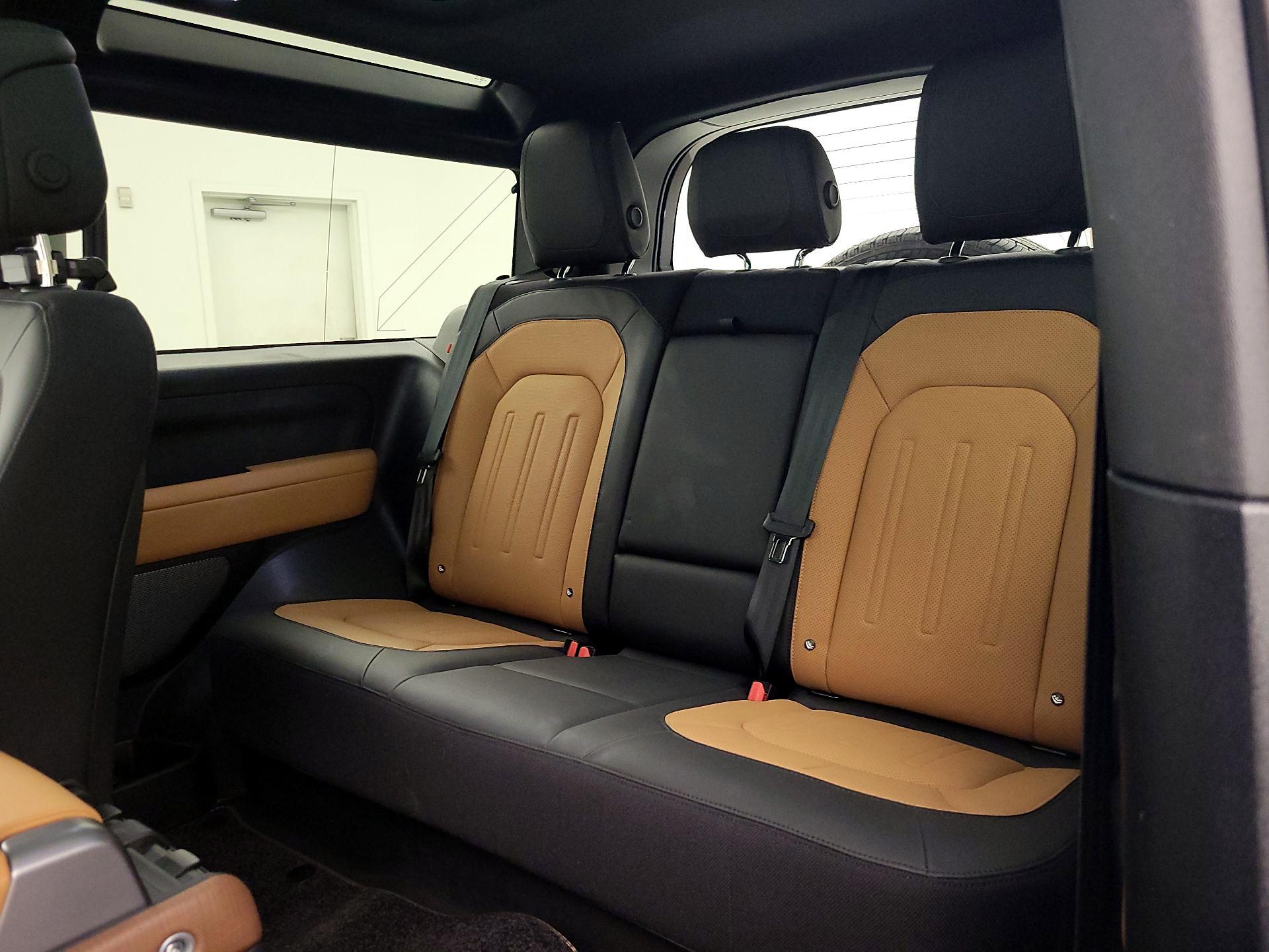 Thumbnail: 2023 Land Rover Defender - 20