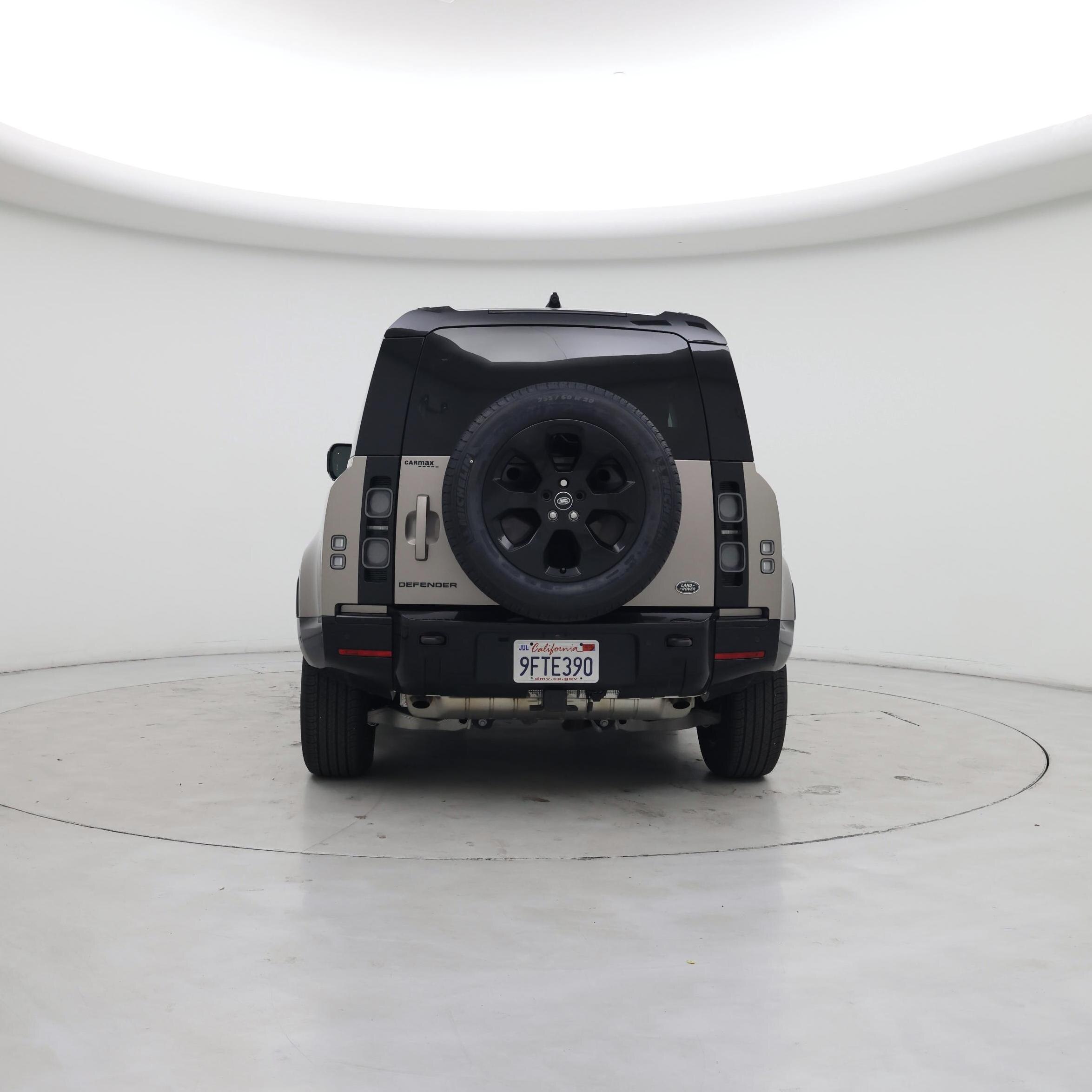 Thumbnail: 2023 Land Rover Defender - 6