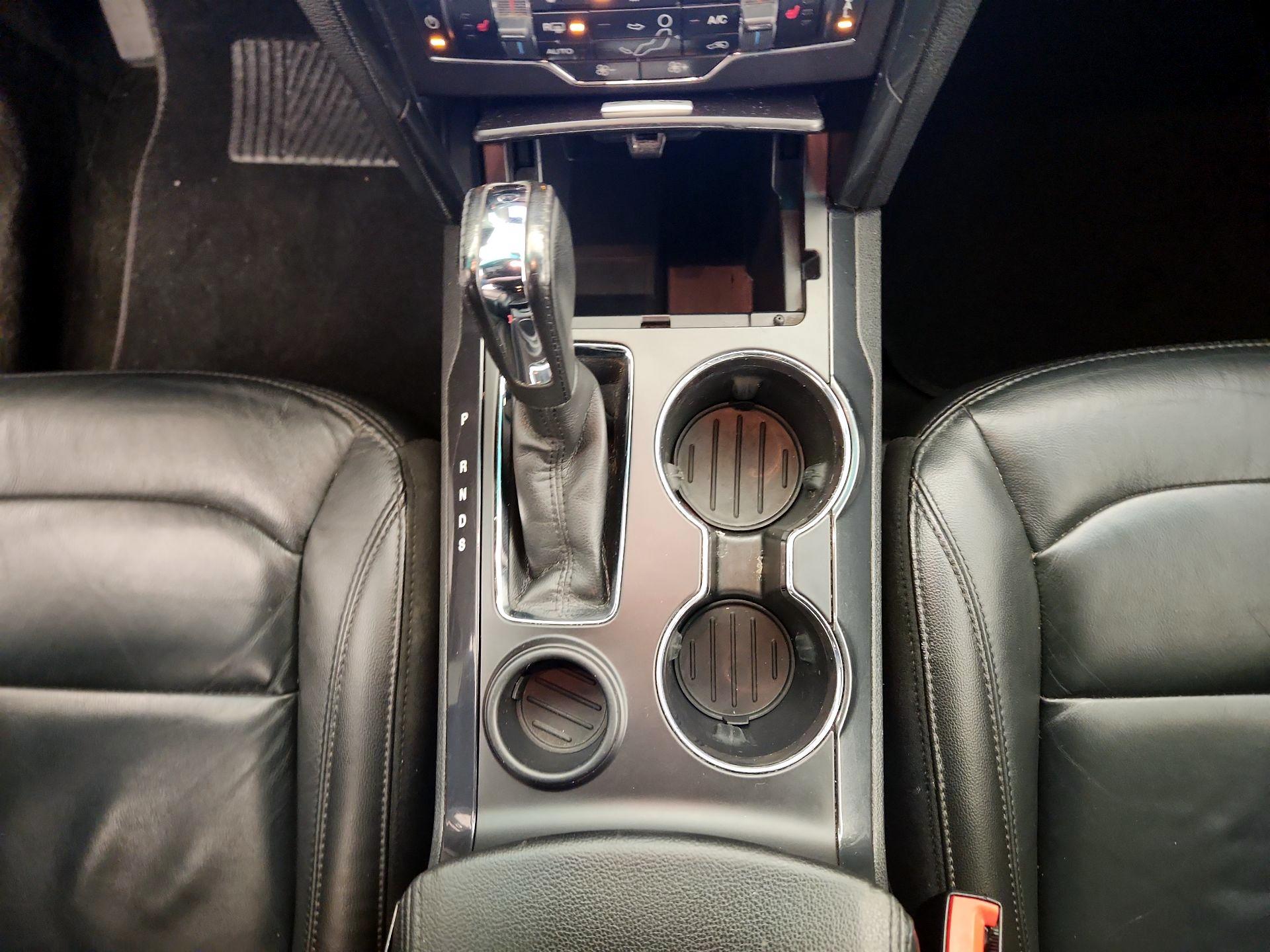 Thumbnail: 2017 Ford Explorer - 18