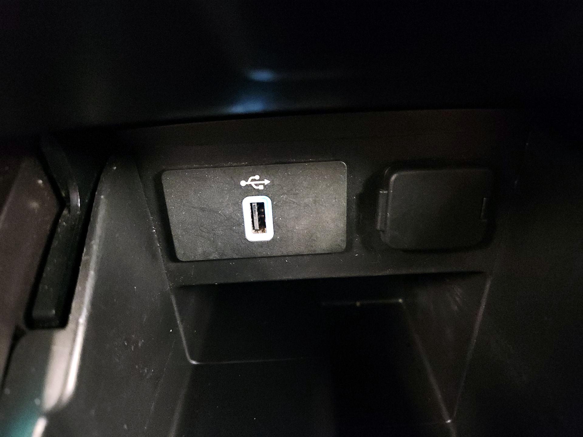 Thumbnail: 2017 Ford Explorer - 19