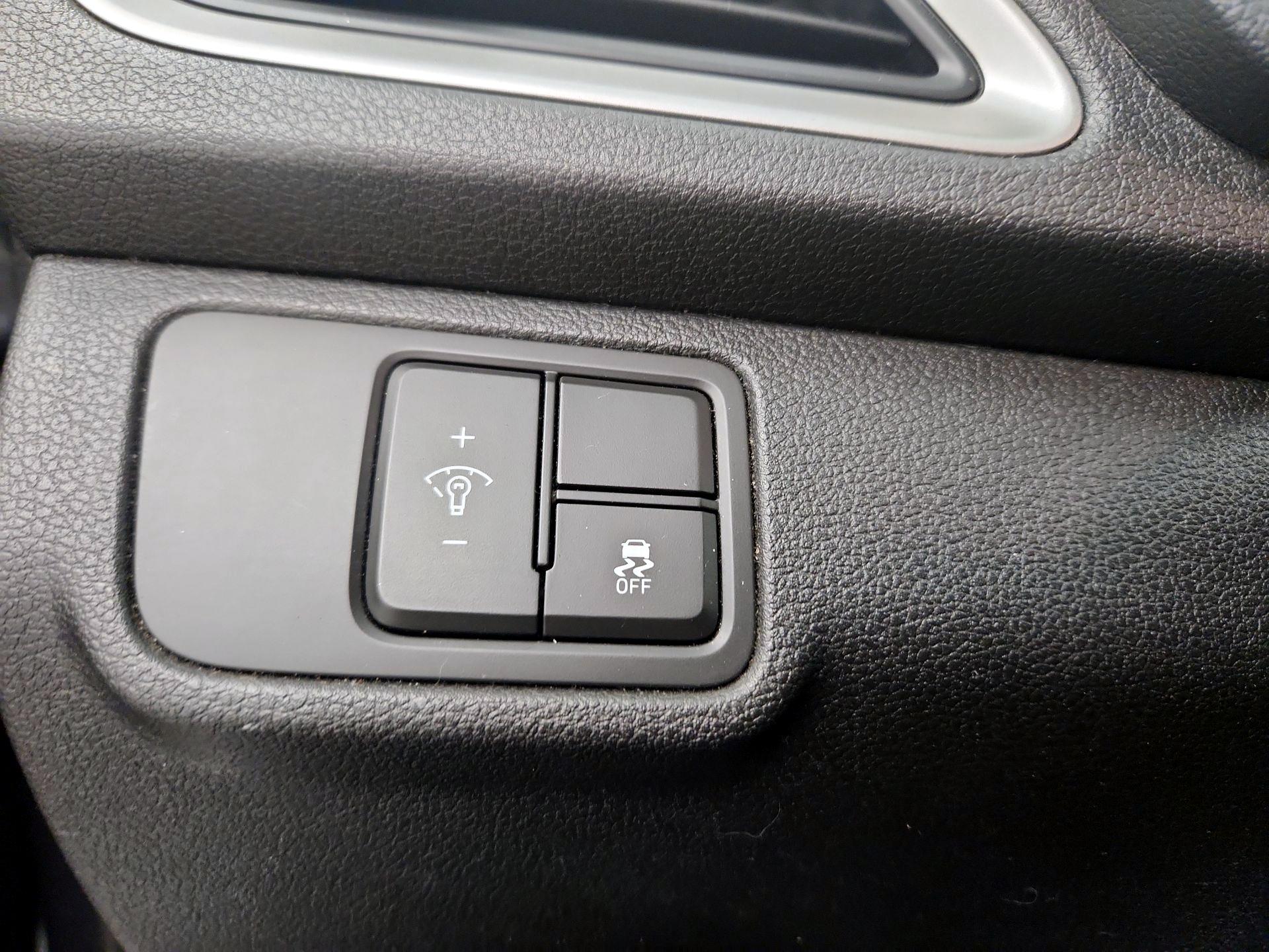 Thumbnail: 2019 Hyundai Accent - 13