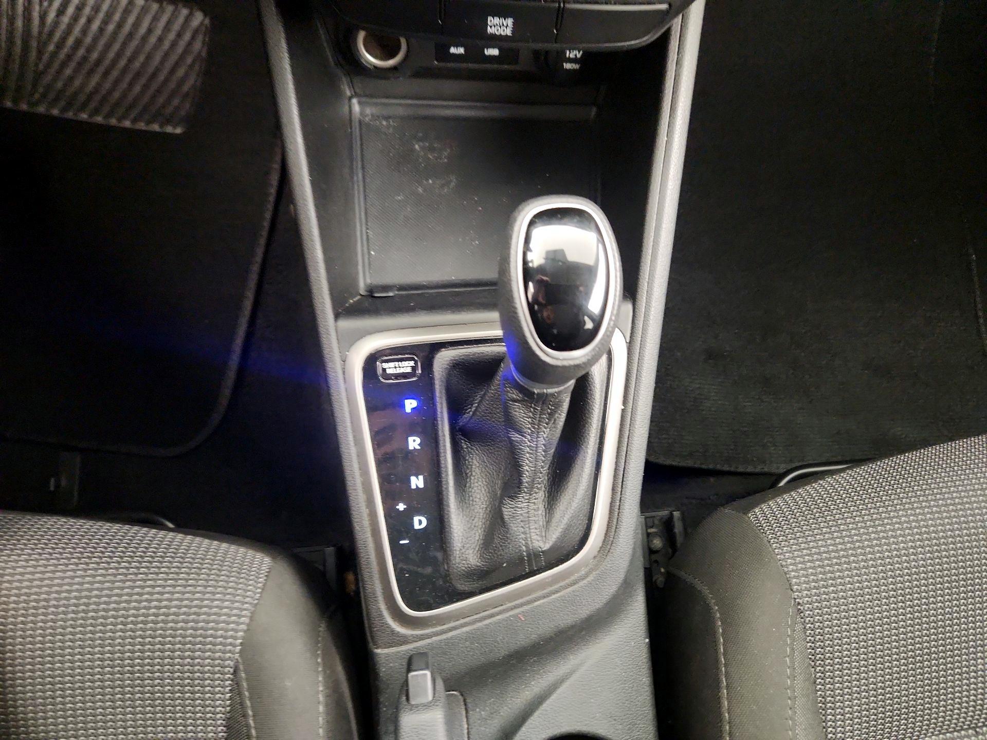 Thumbnail: 2019 Hyundai Accent - 17