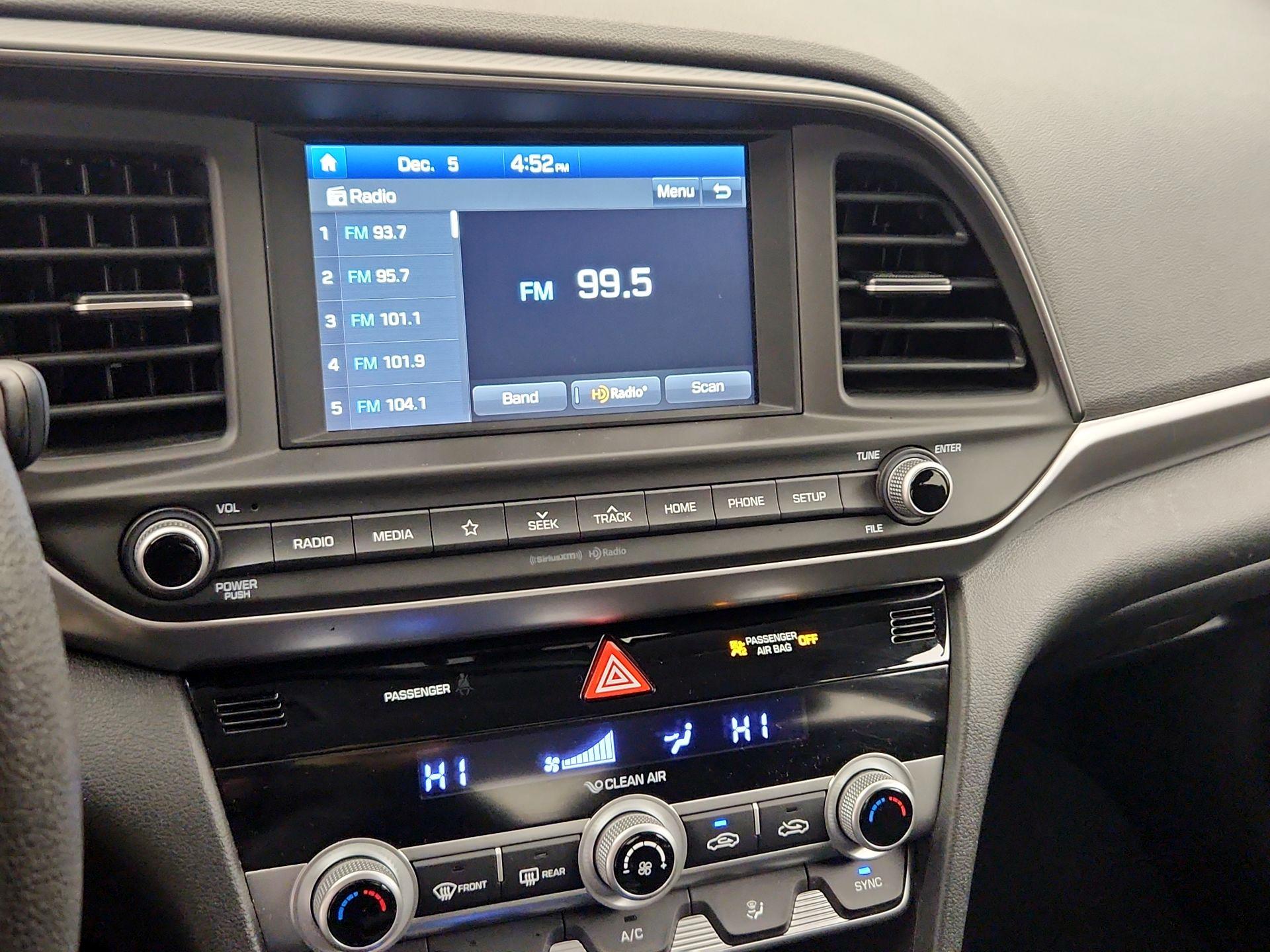 Thumbnail: 2020 Hyundai Elantra - 15