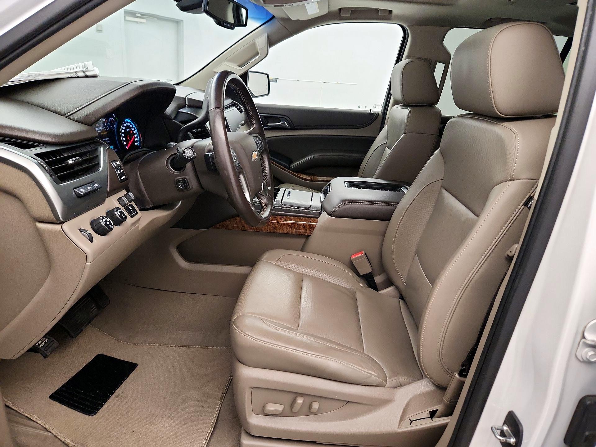 Thumbnail: 2019 Chevrolet Tahoe - 11