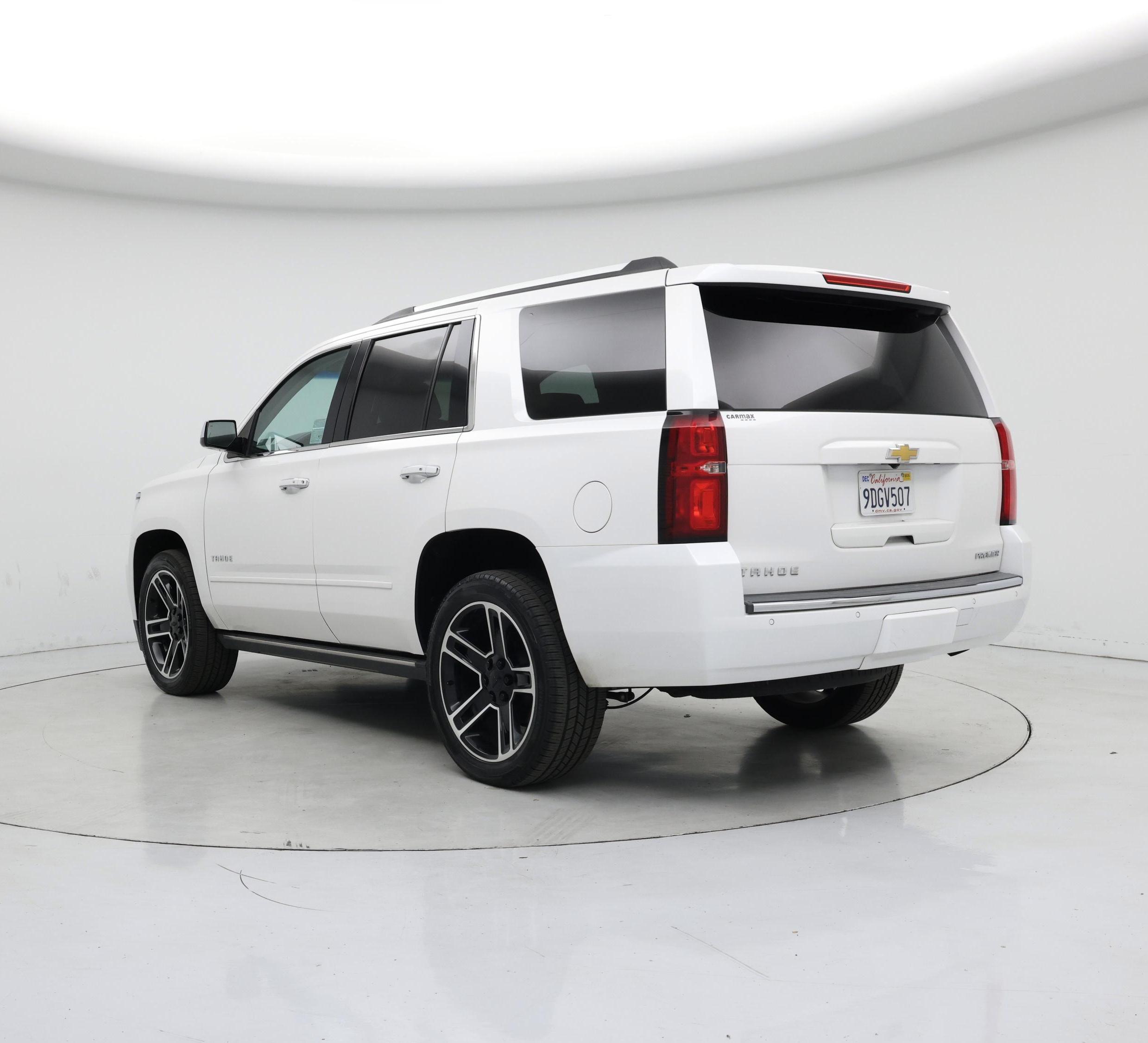 Thumbnail: 2019 Chevrolet Tahoe - 2