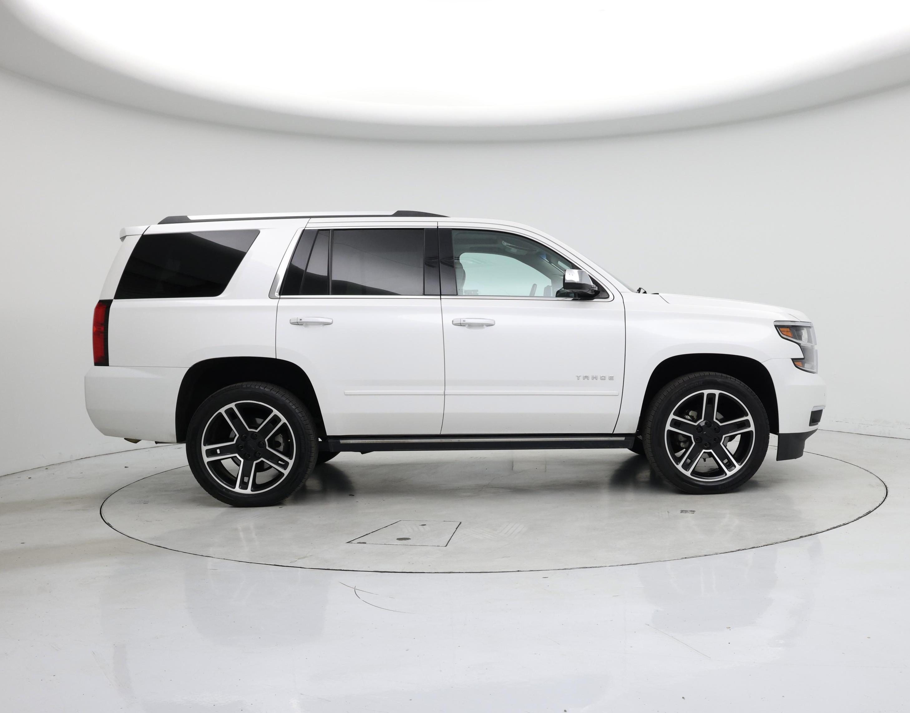 Thumbnail: 2019 Chevrolet Tahoe - 7