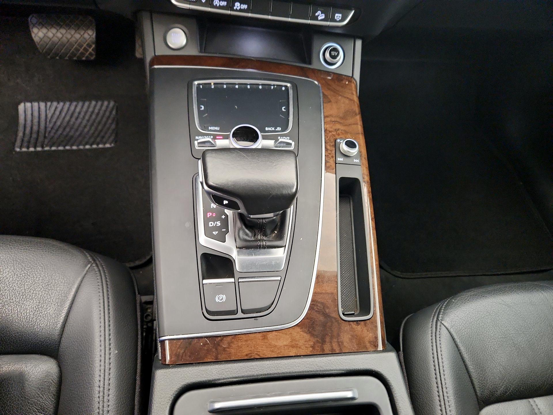 Thumbnail: 2018 Audi Q5 - 18