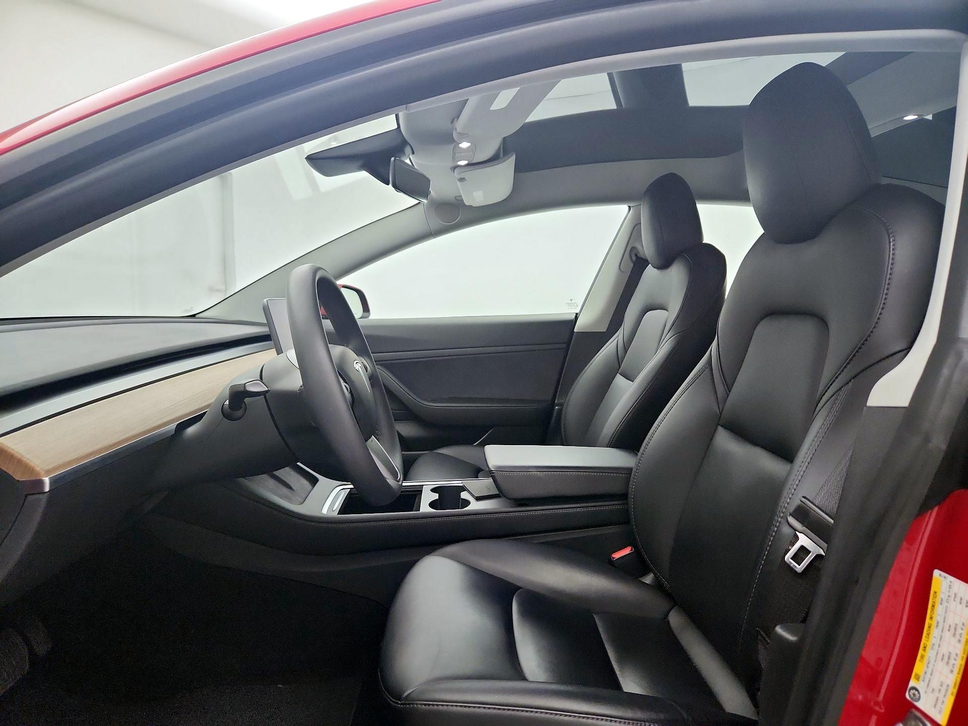 Thumbnail: 2021 Tesla Model 3 - 11