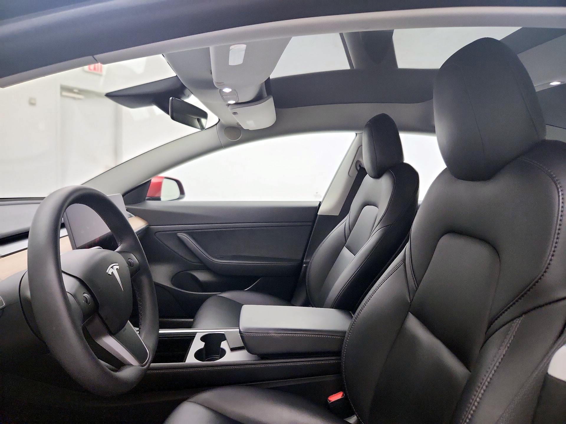 Thumbnail: 2021 Tesla Model 3 - 18