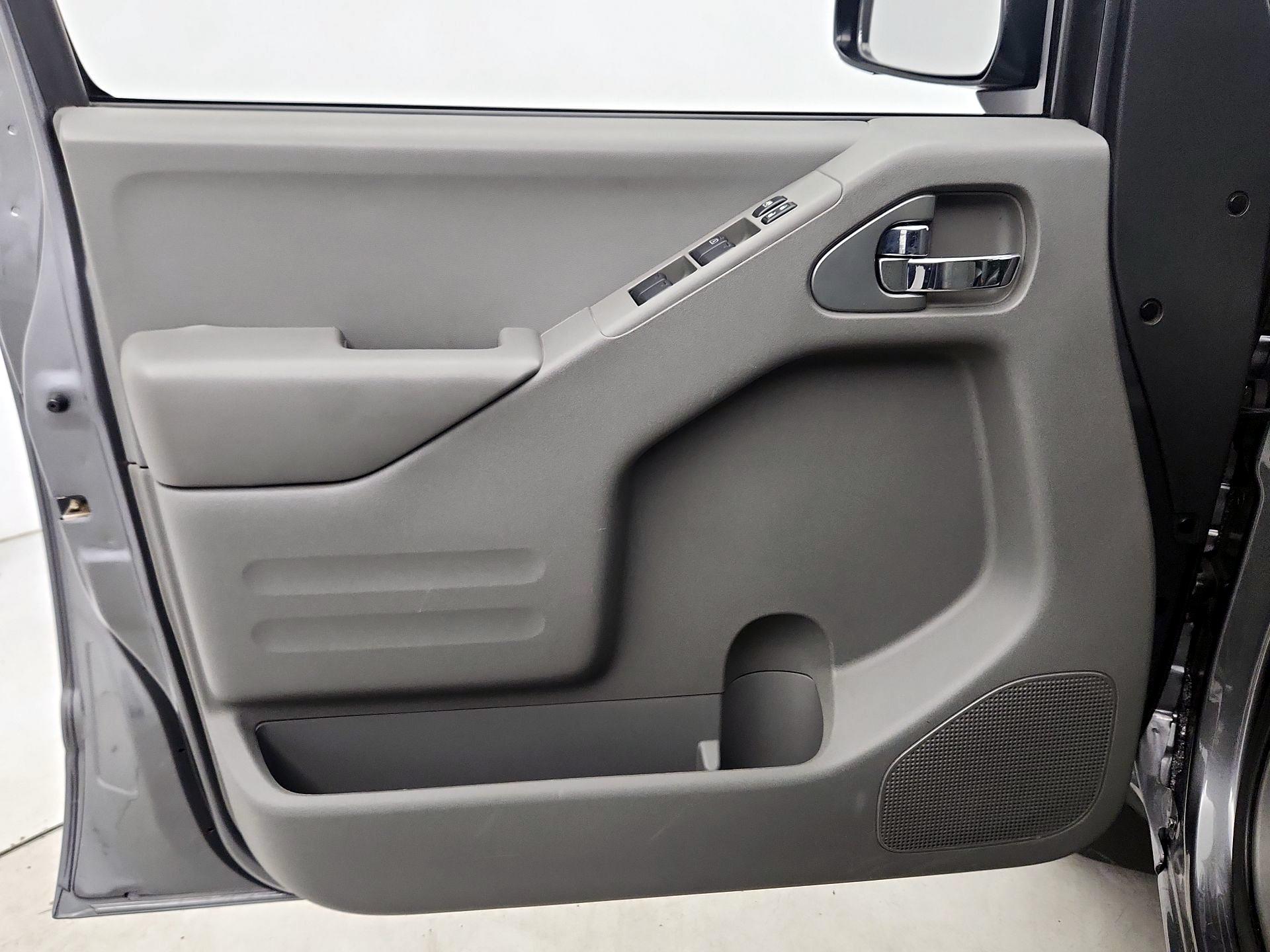 Thumbnail: 2021 Nissan Frontier - 12