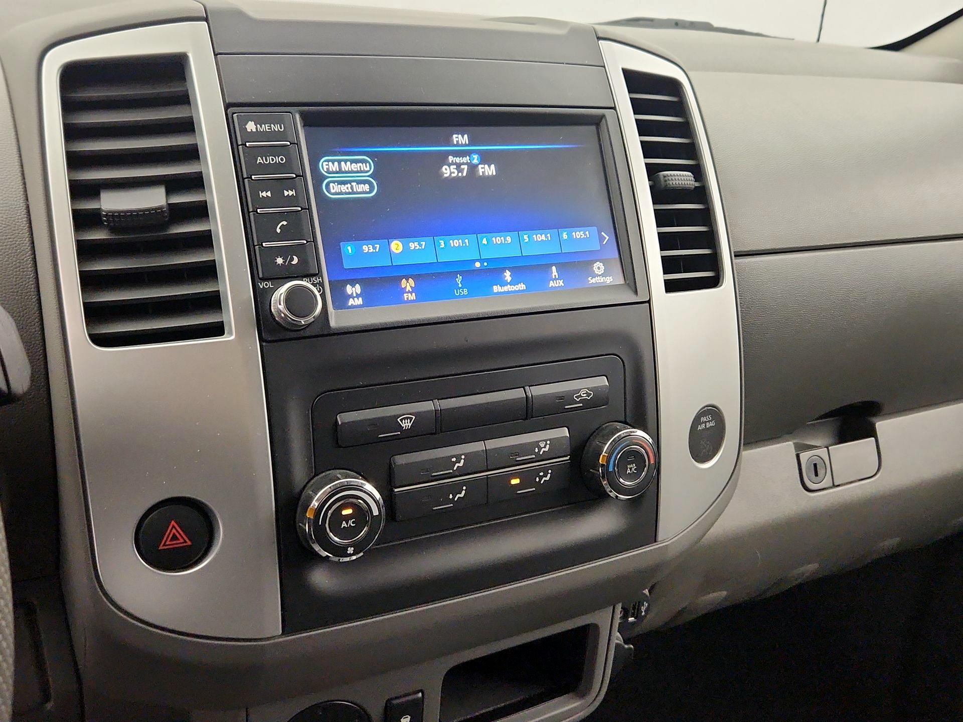 Thumbnail: 2021 Nissan Frontier - 15