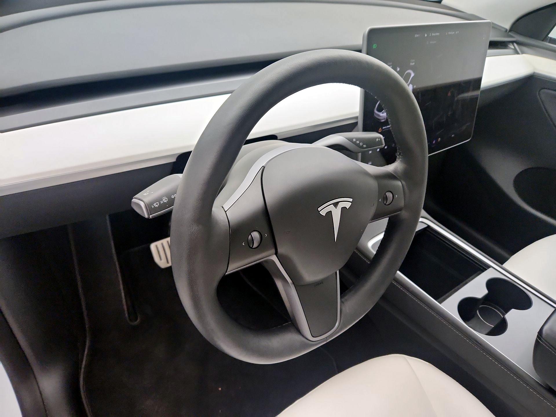 Thumbnail: 2023 Tesla Model Y - 9