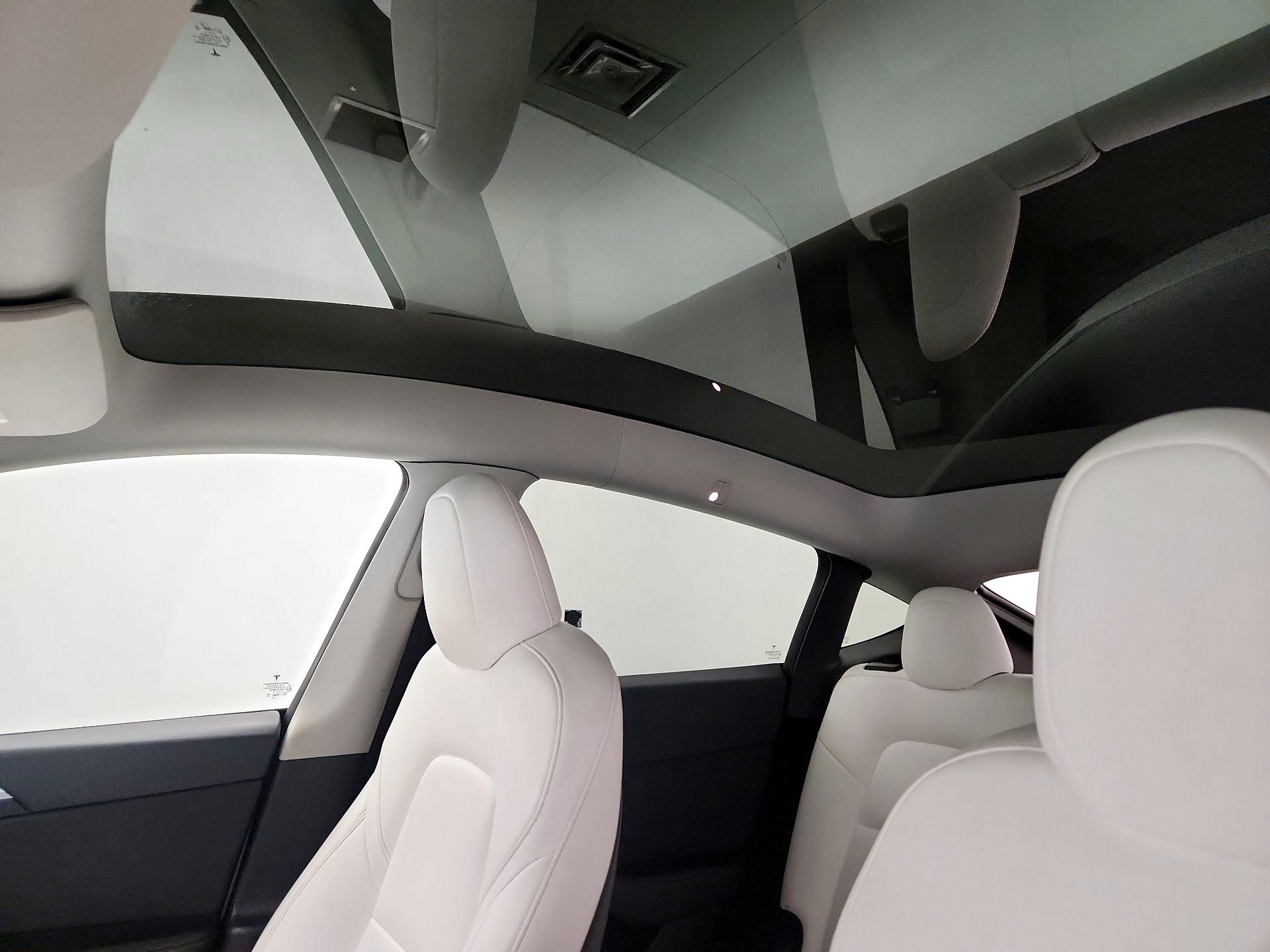 Thumbnail: 2023 Tesla Model Y - 18